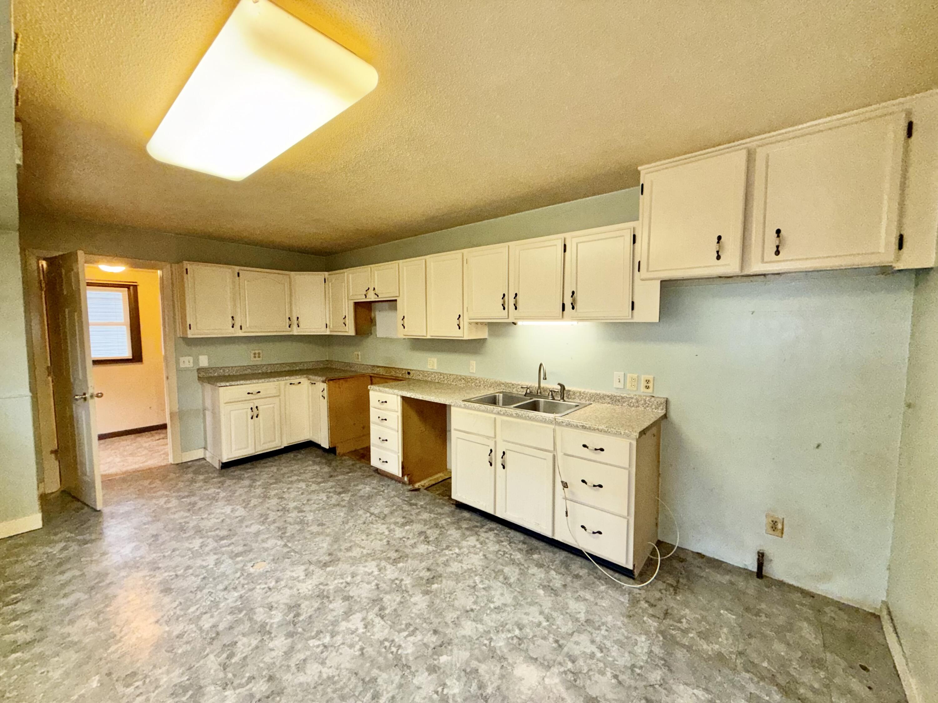 2268 Oak Park Drive Muskegon MI 49442