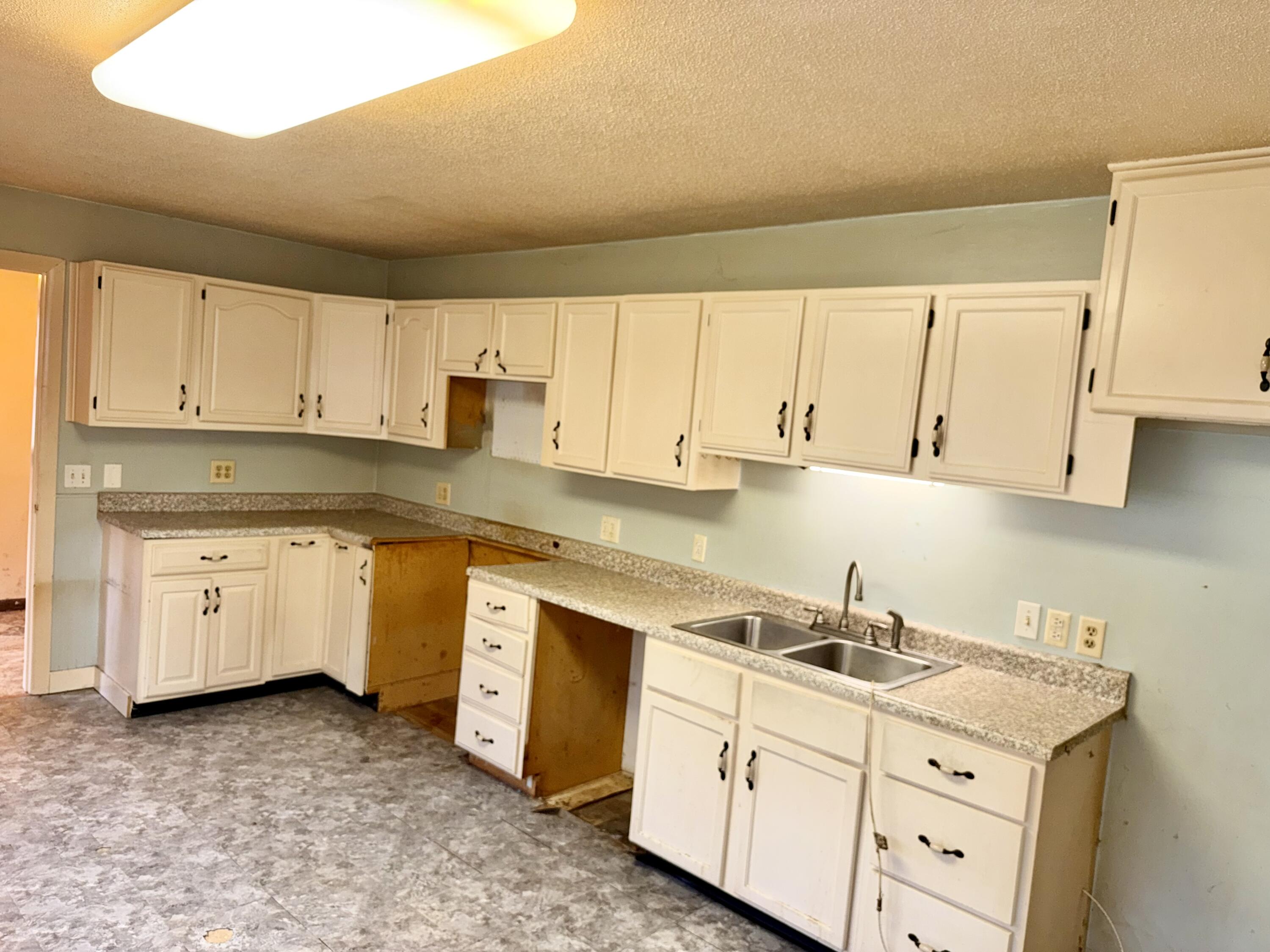 2268 Oak Park Drive Muskegon MI 49442