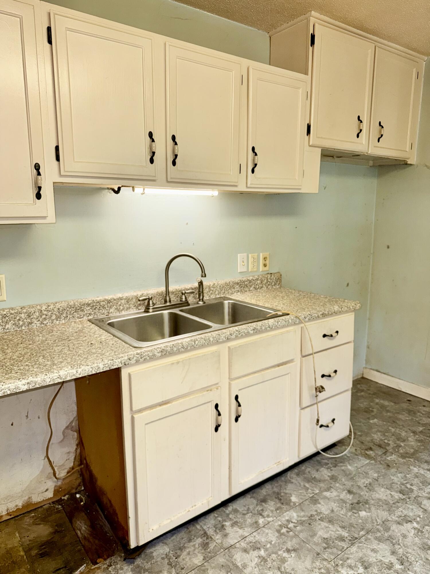 2268 Oak Park Drive Muskegon MI 49442
