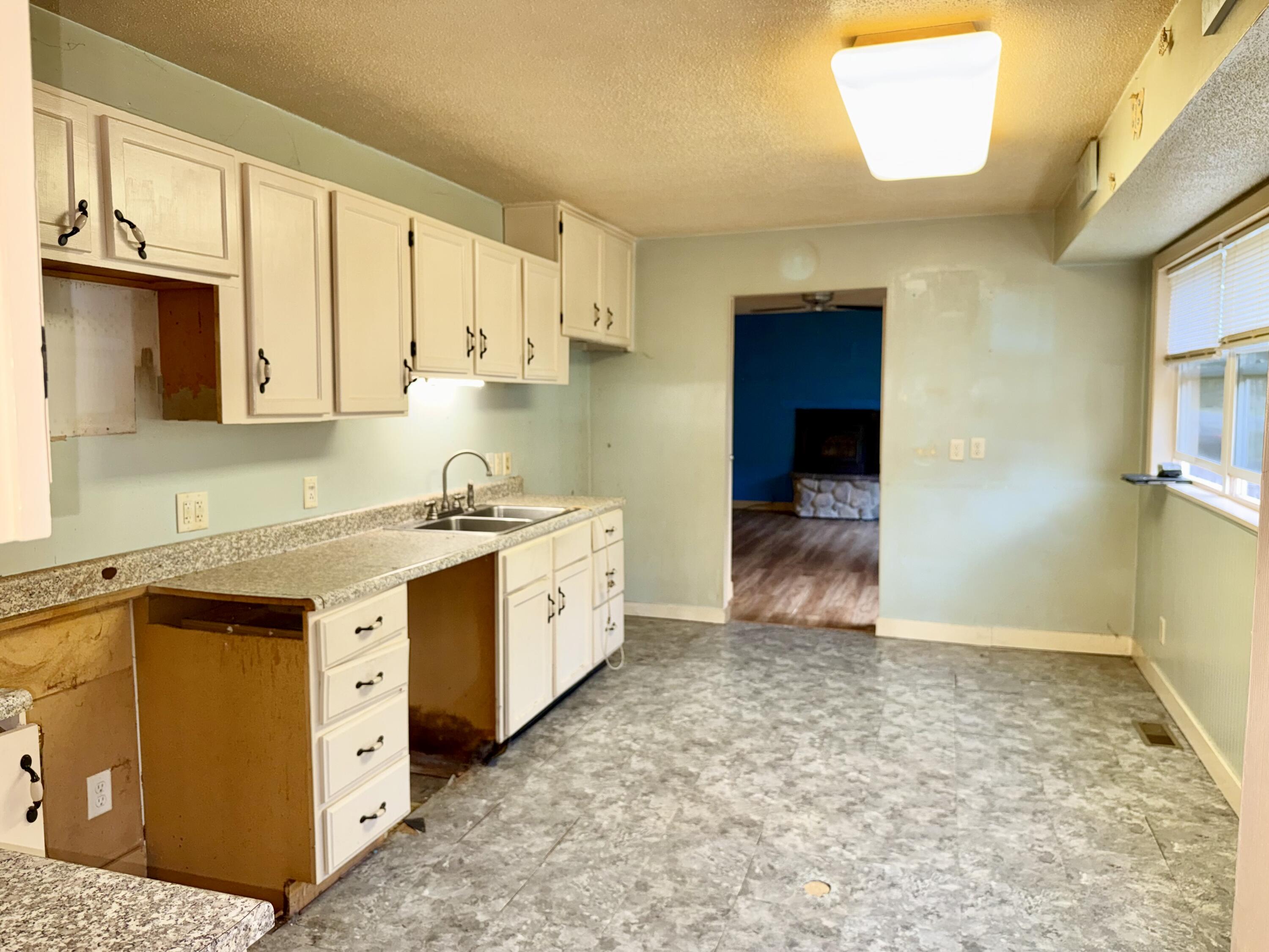 2268 Oak Park Drive Muskegon MI 49442