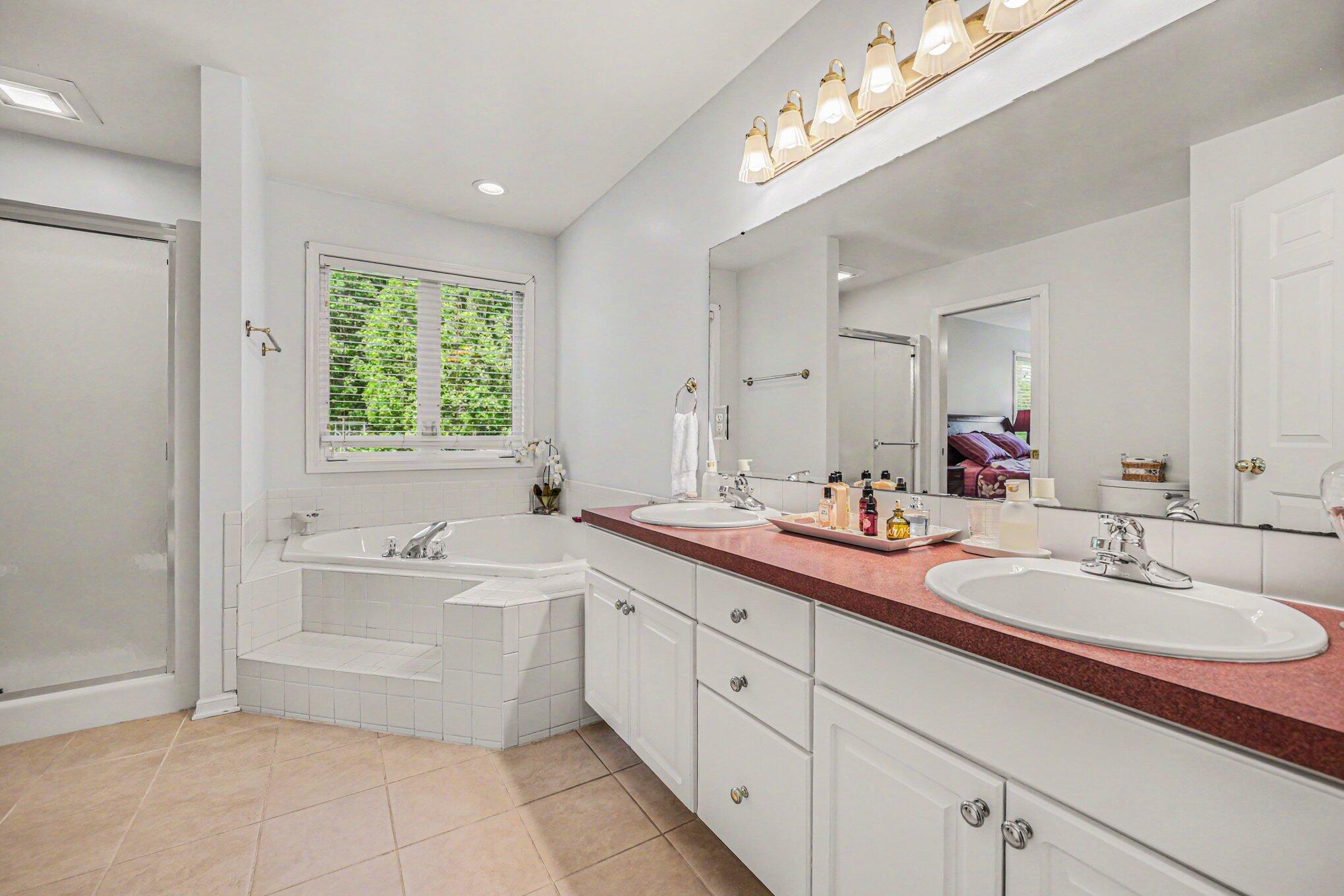 2114 Arbor Court Grand Rapids MI 49534