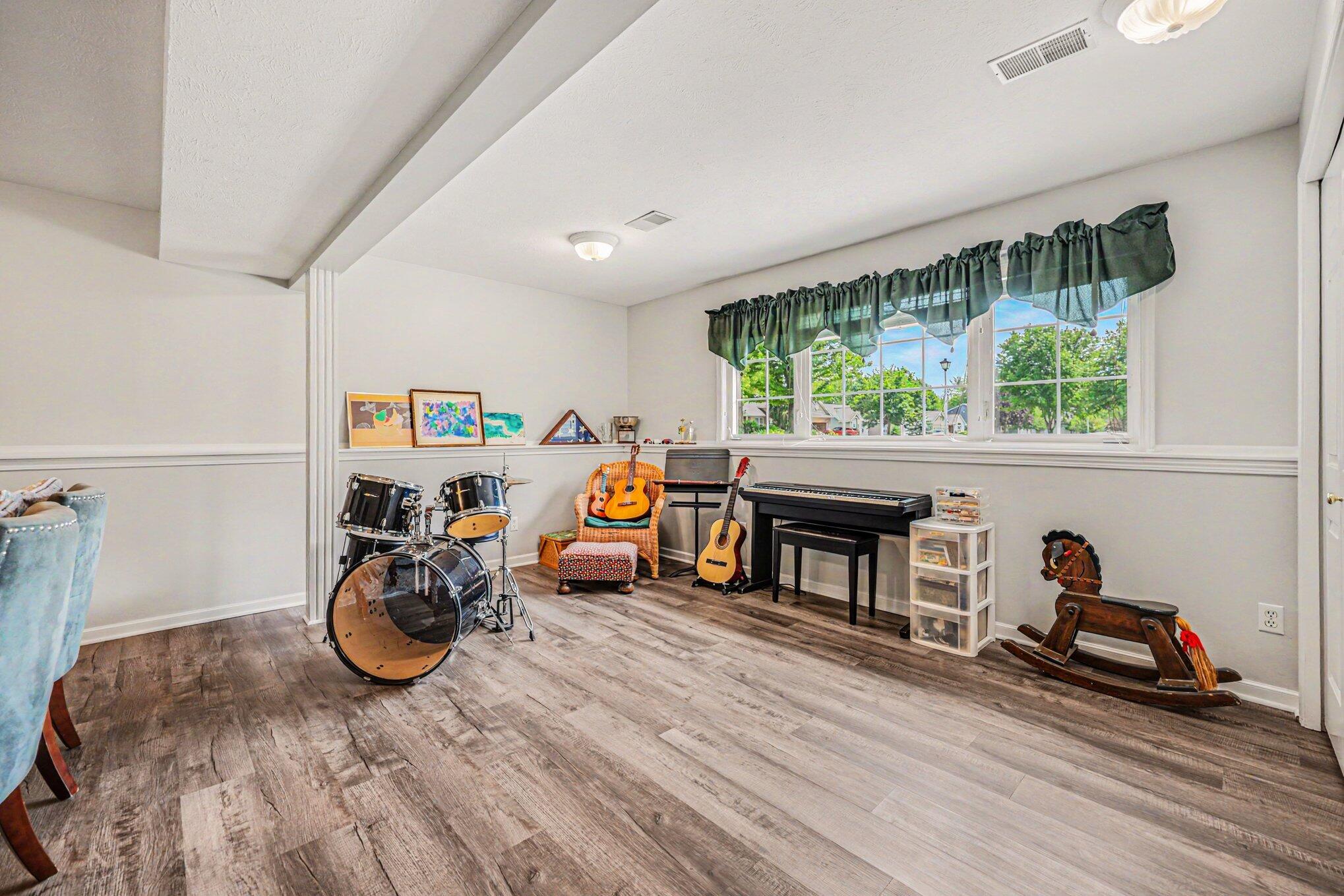 2114 Arbor Court Grand Rapids MI 49534