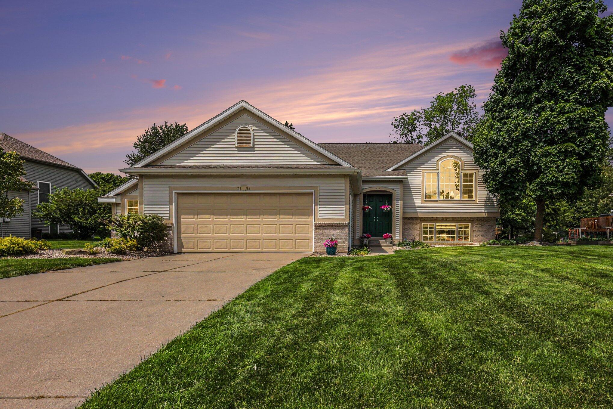 2114 Arbor Court Grand Rapids MI 49534