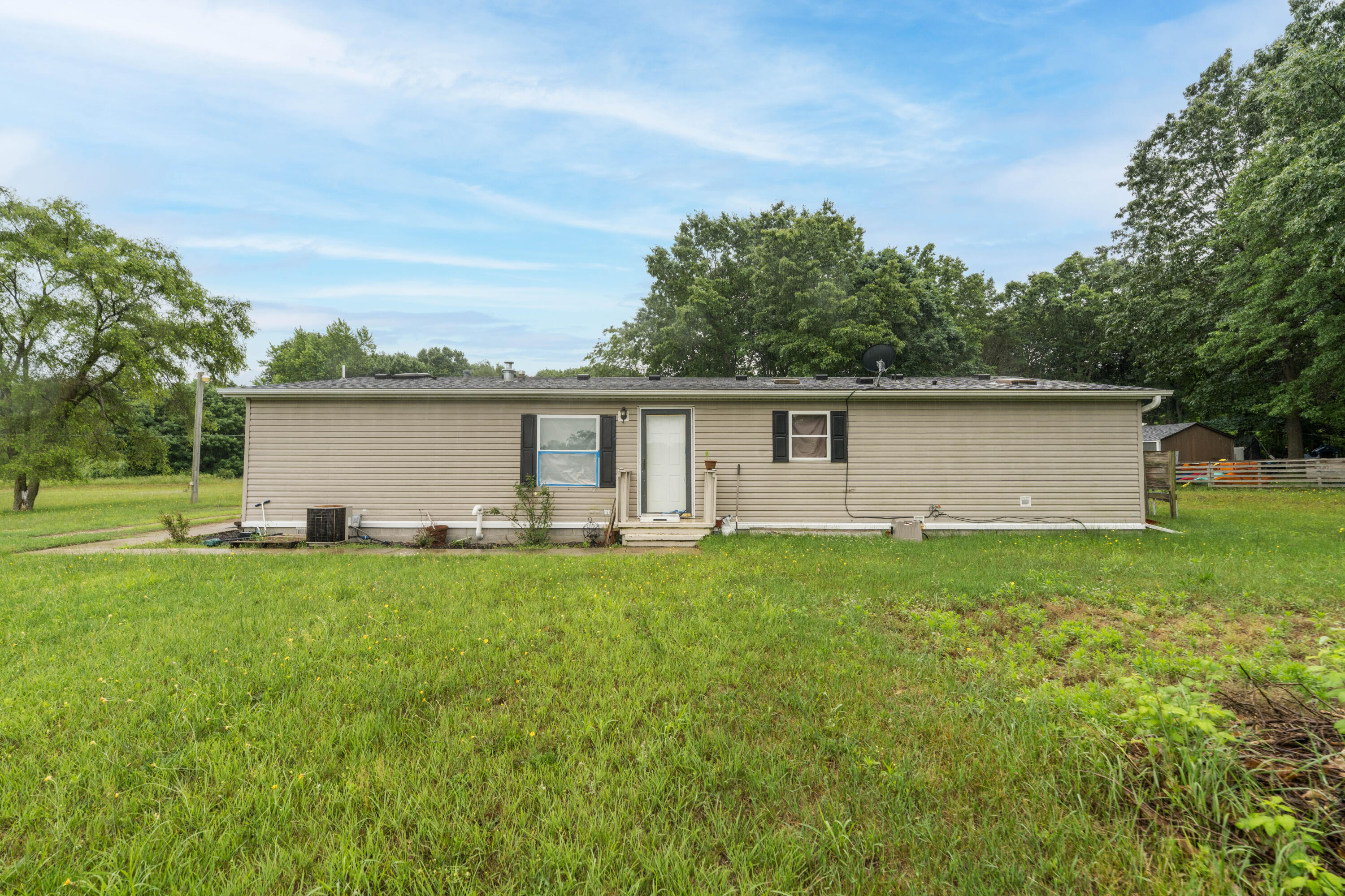 430 N Blue Creek Road Benton Harbor MI 49022