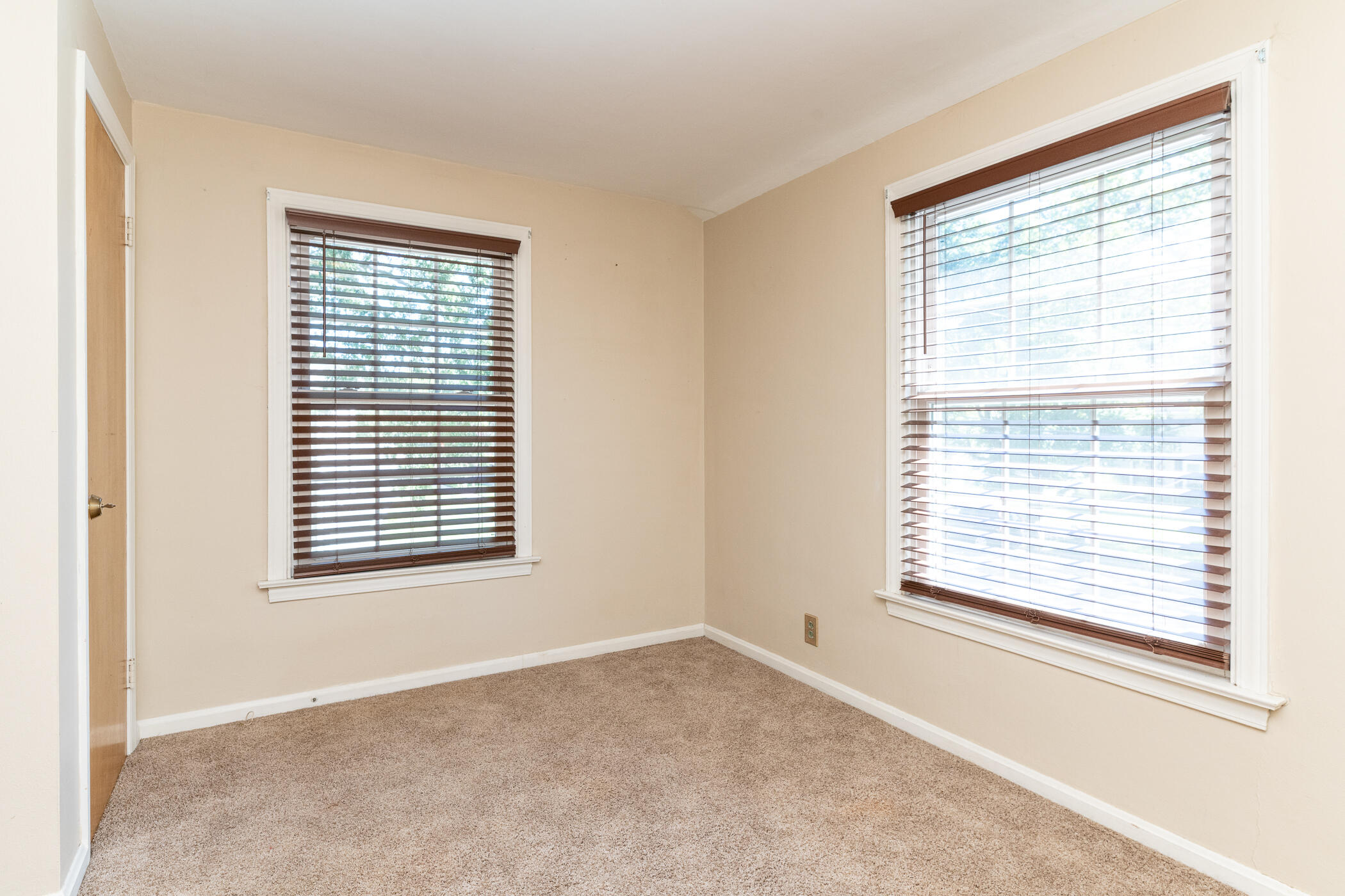 1423 Sheridan Drive Kalamazoo MI 49001
