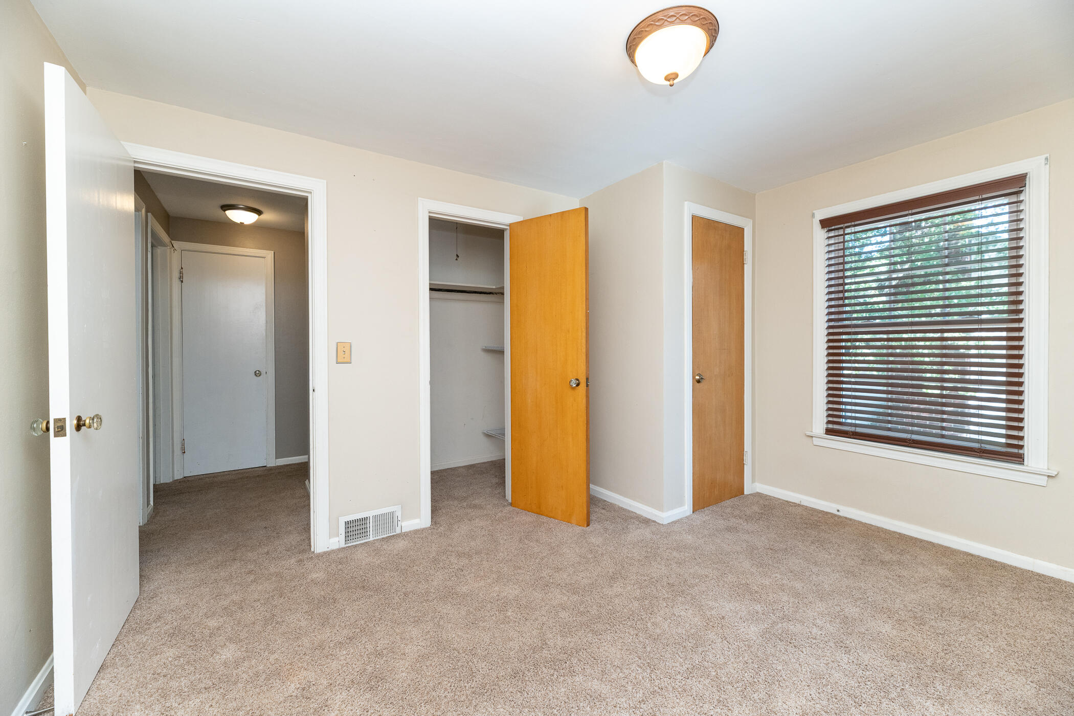 1423 Sheridan Drive Kalamazoo MI 49001