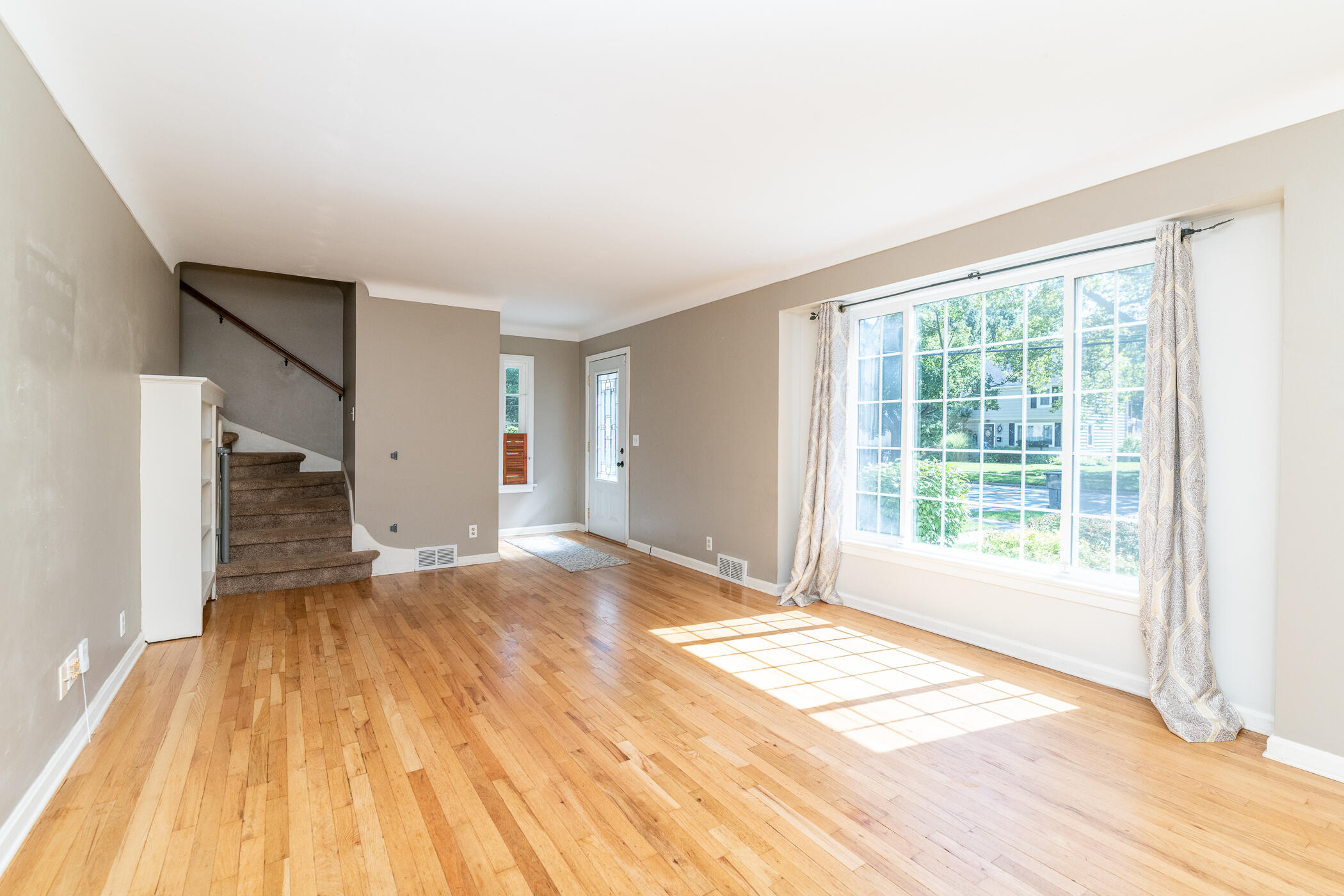 1423 Sheridan Drive Kalamazoo MI 49001