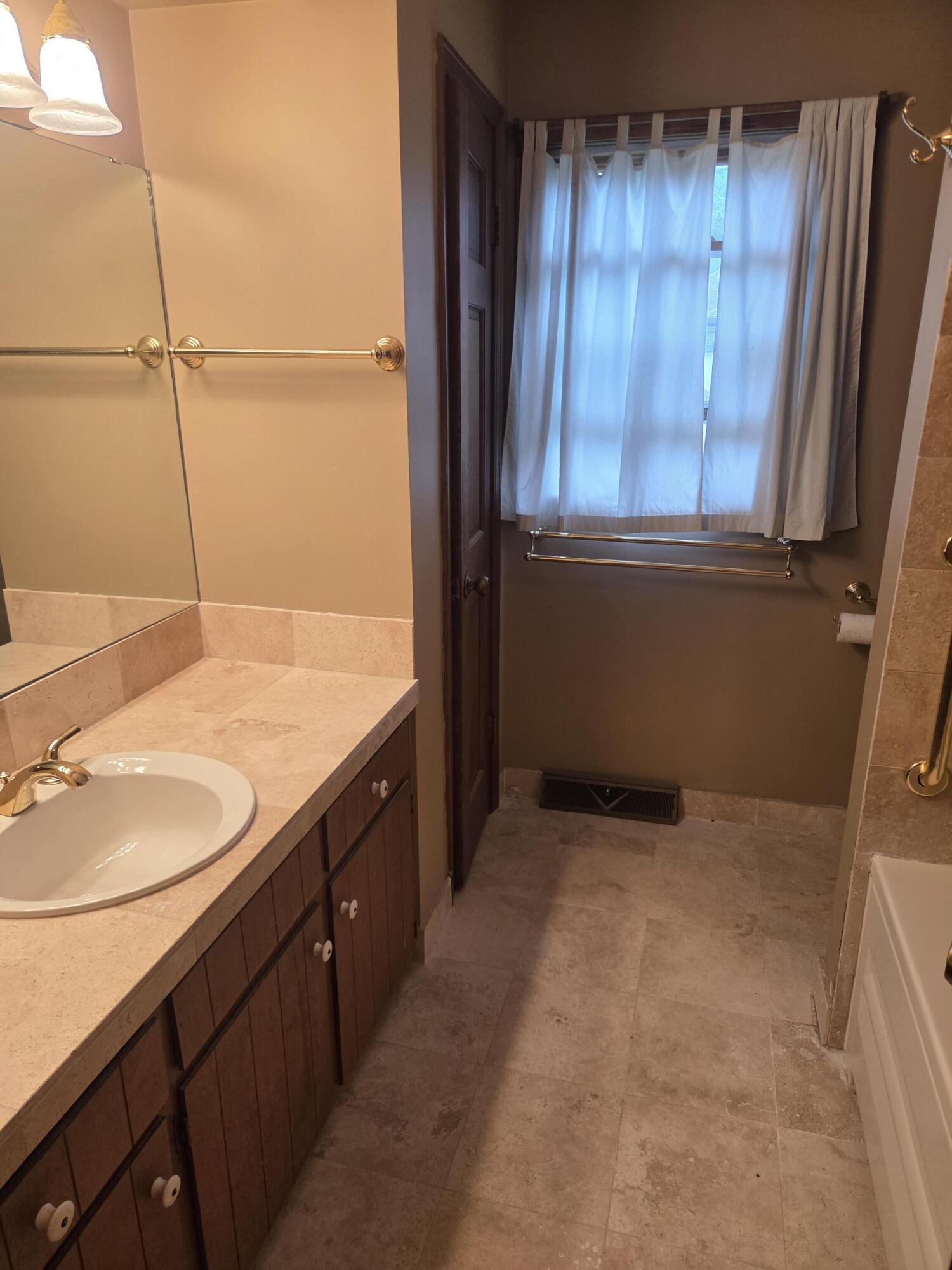 351 Eastmoor Avenue SE Grand Rapids MI 49546