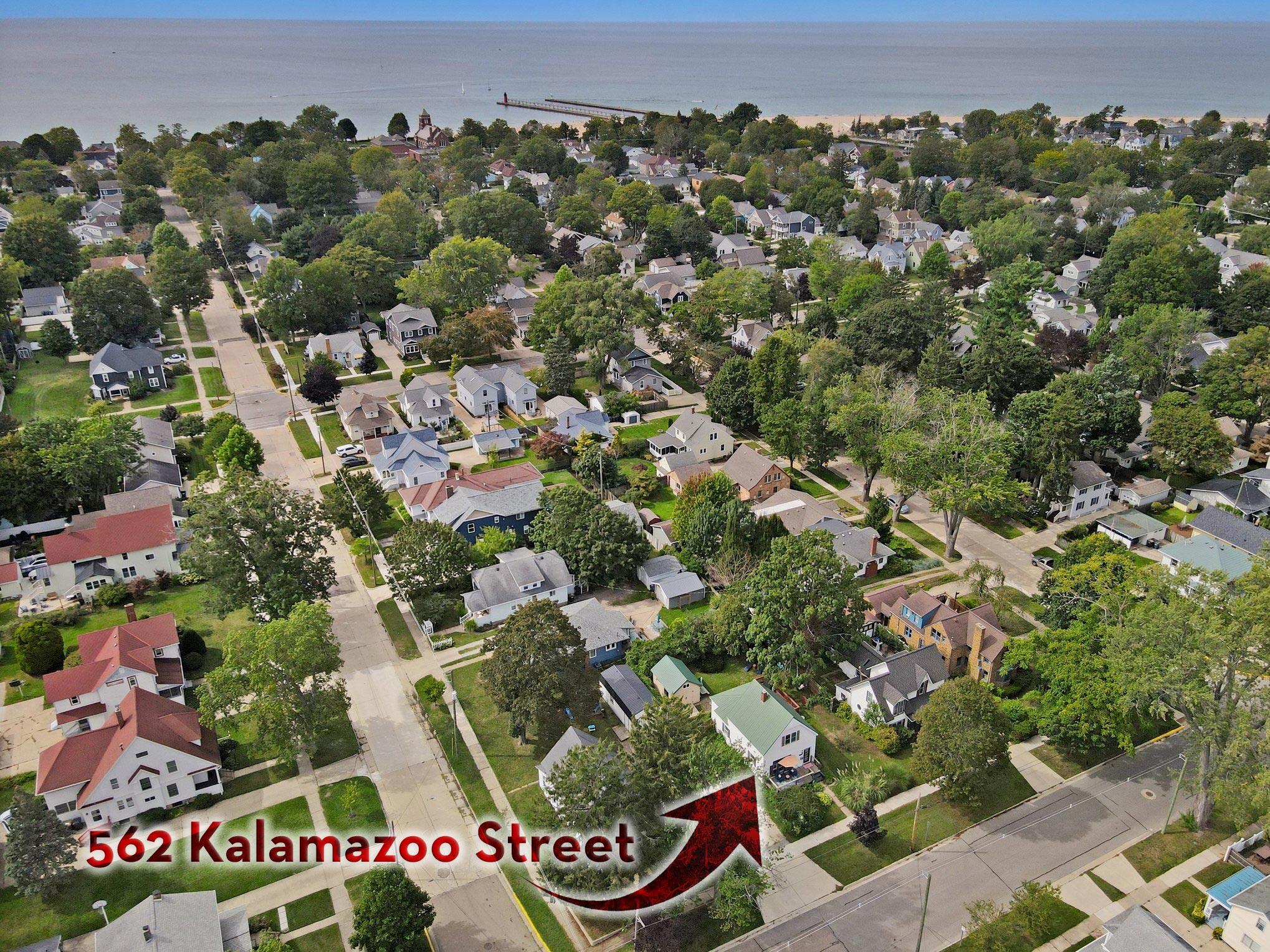 562 Kalamazoo Street South Haven MI 49090
