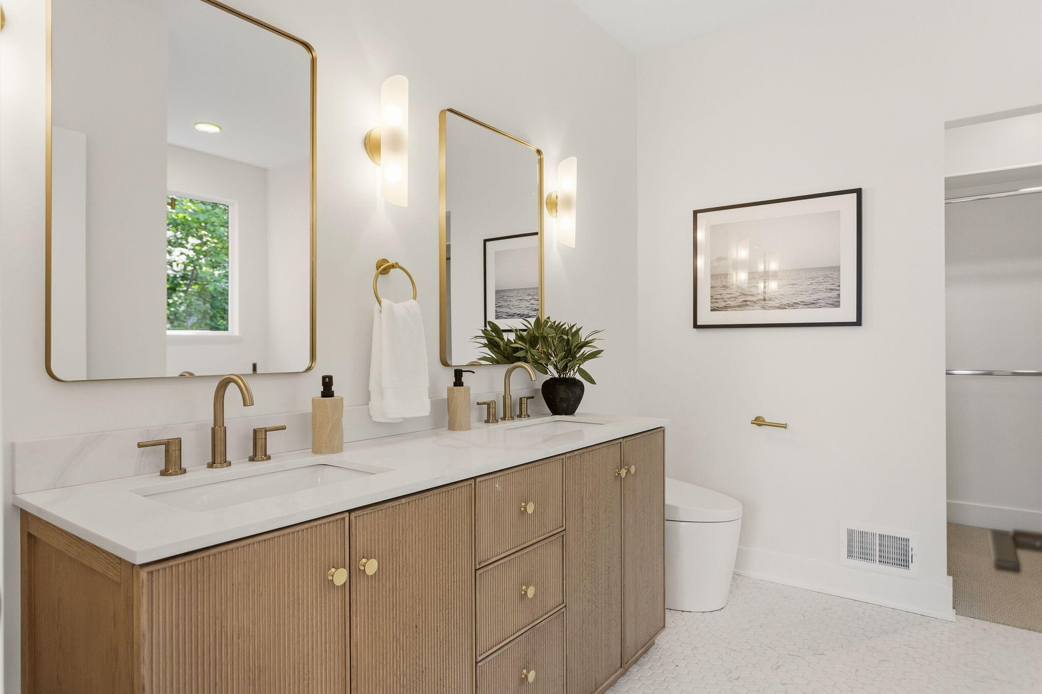 3126 Red Oak Drive Saugatuck MI 49453