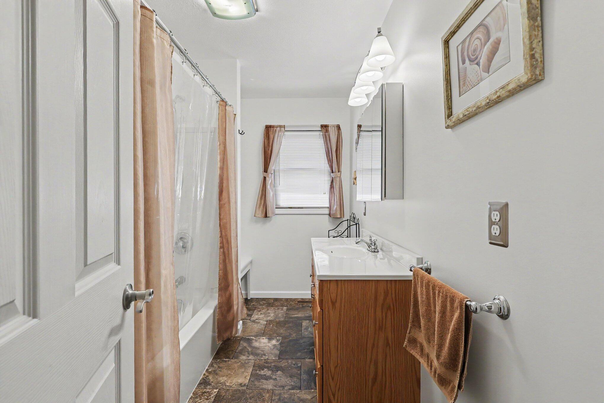 4132 Tean-mar Avenue Muskegon MI 49444