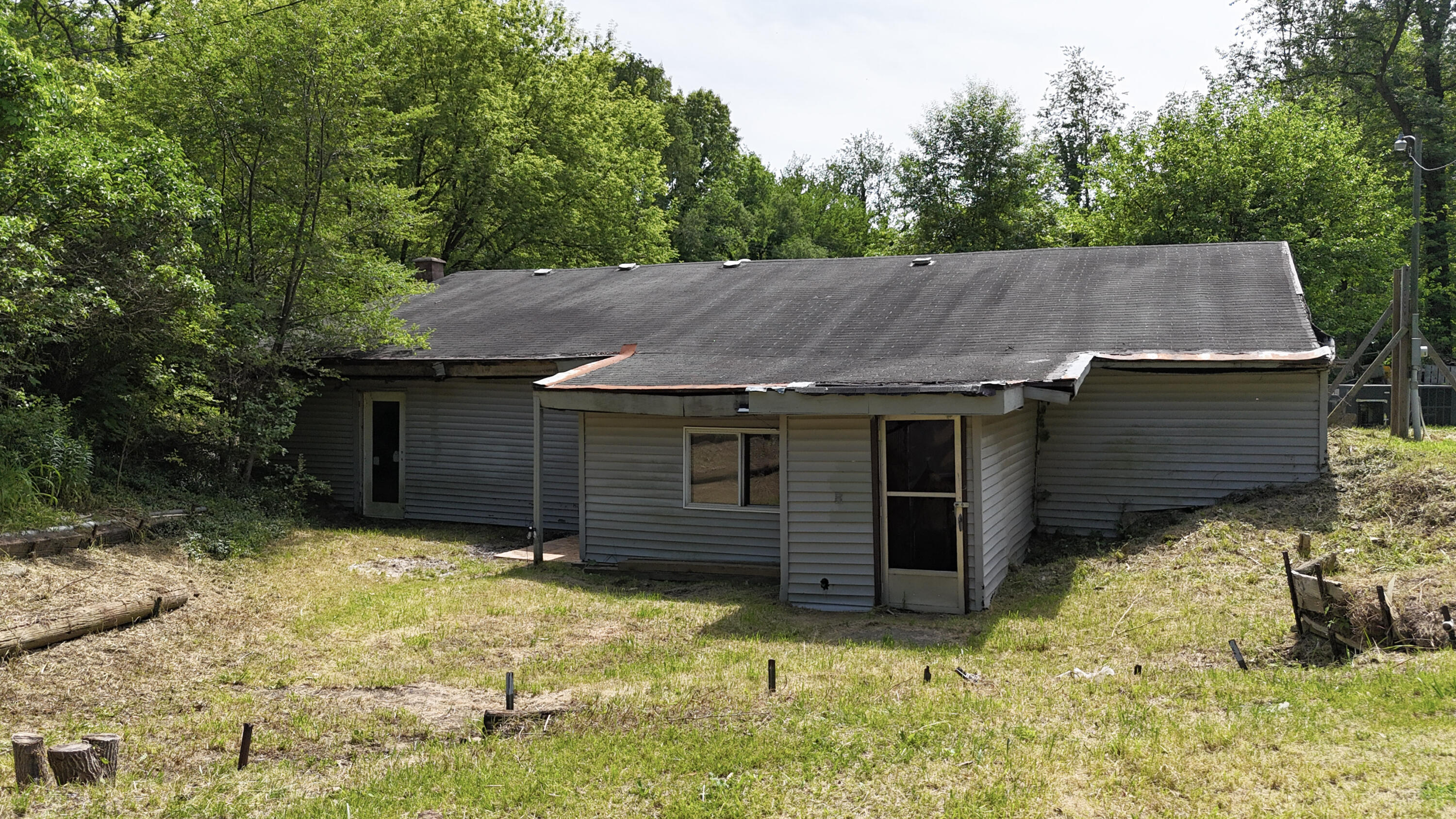 52682 Lindbergh Drive Dowagiac MI 49047