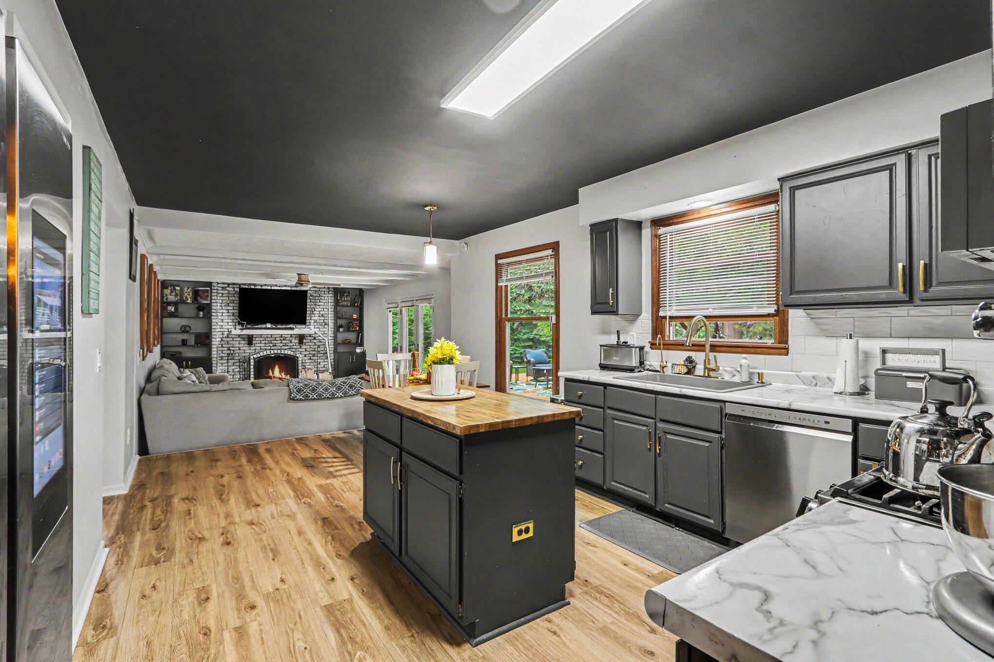 5204 Foxcroft Drive Kalamazoo MI 49009