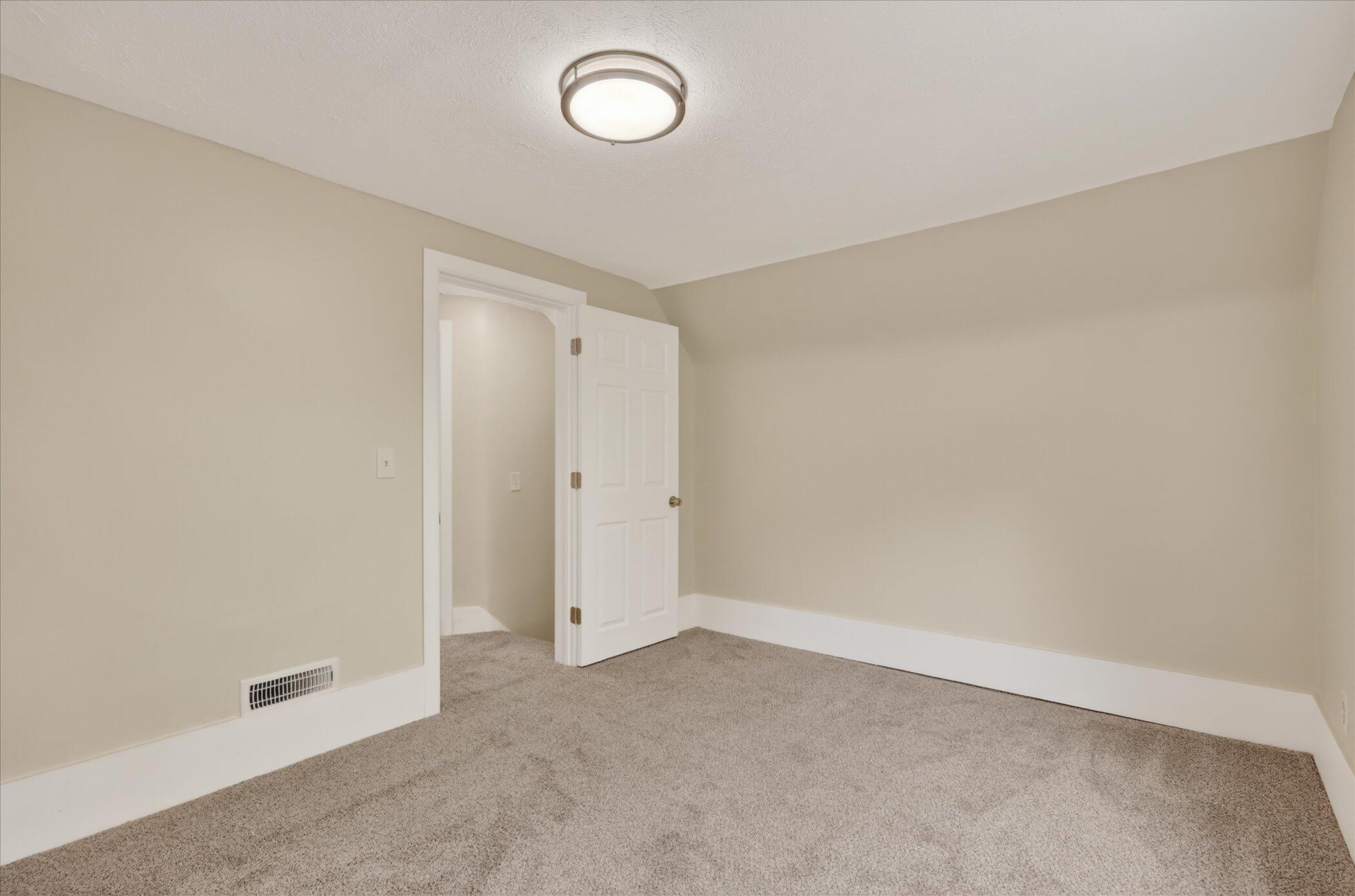 25 Palmer Street NW Grand Rapids MI 49505