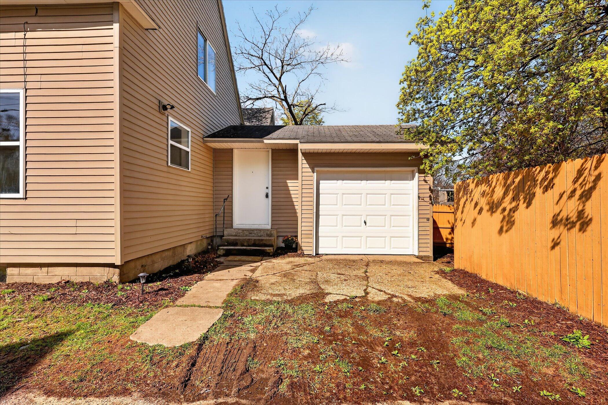 25 Palmer Street NW Grand Rapids MI 49505