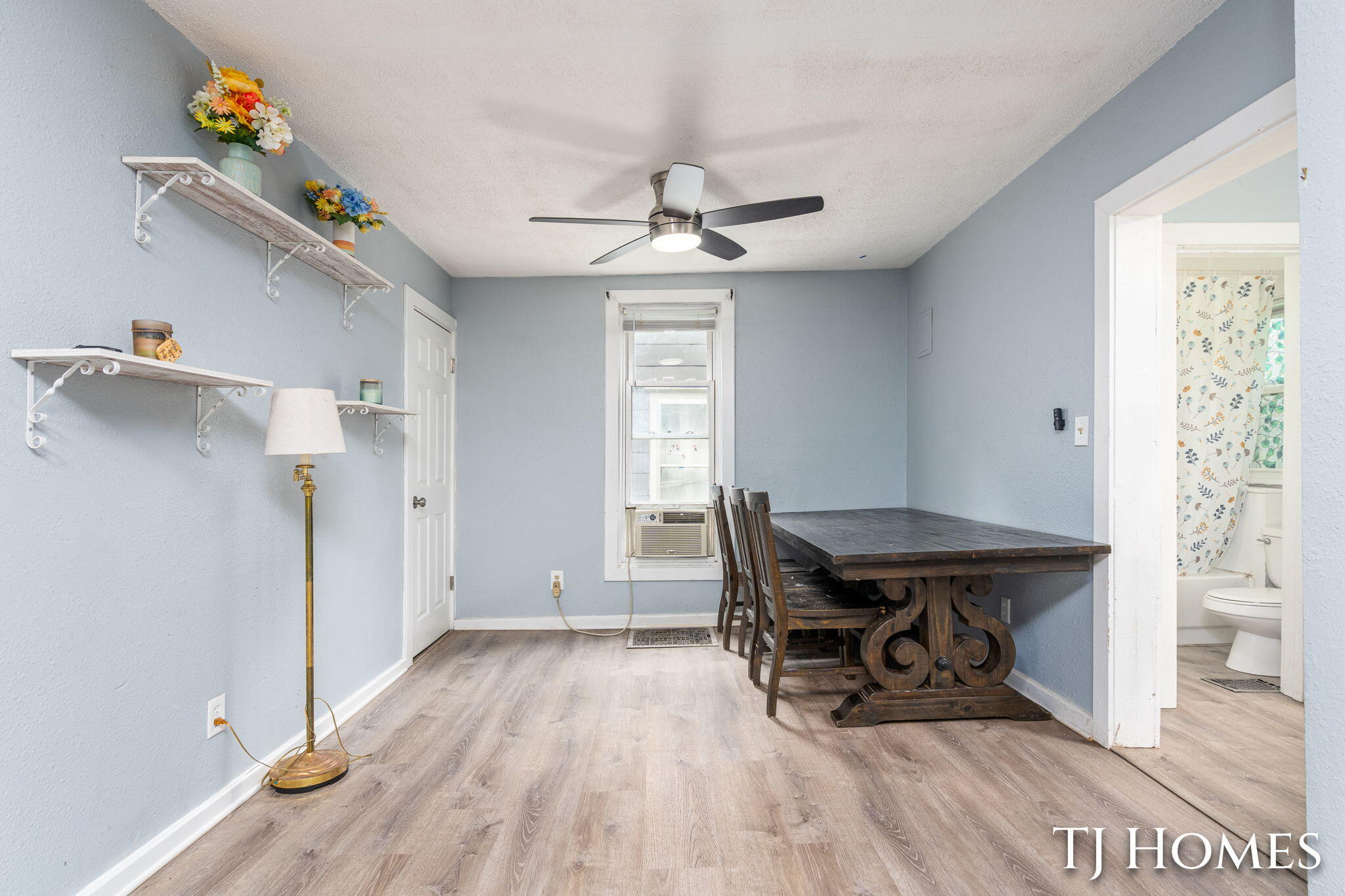 338 Hanover Street NE Grand Rapids MI 49505