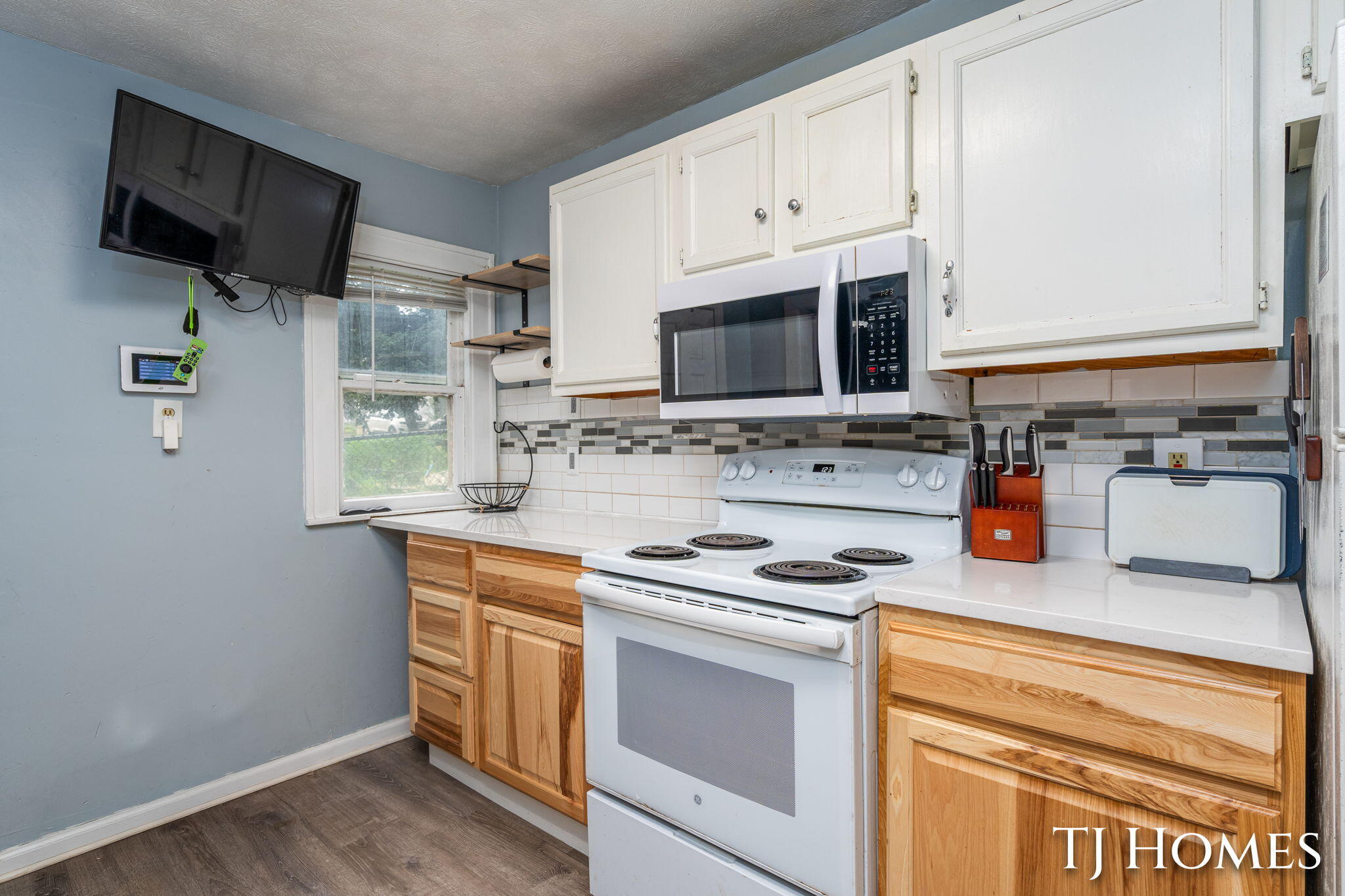 338 Hanover Street NE Grand Rapids MI 49505