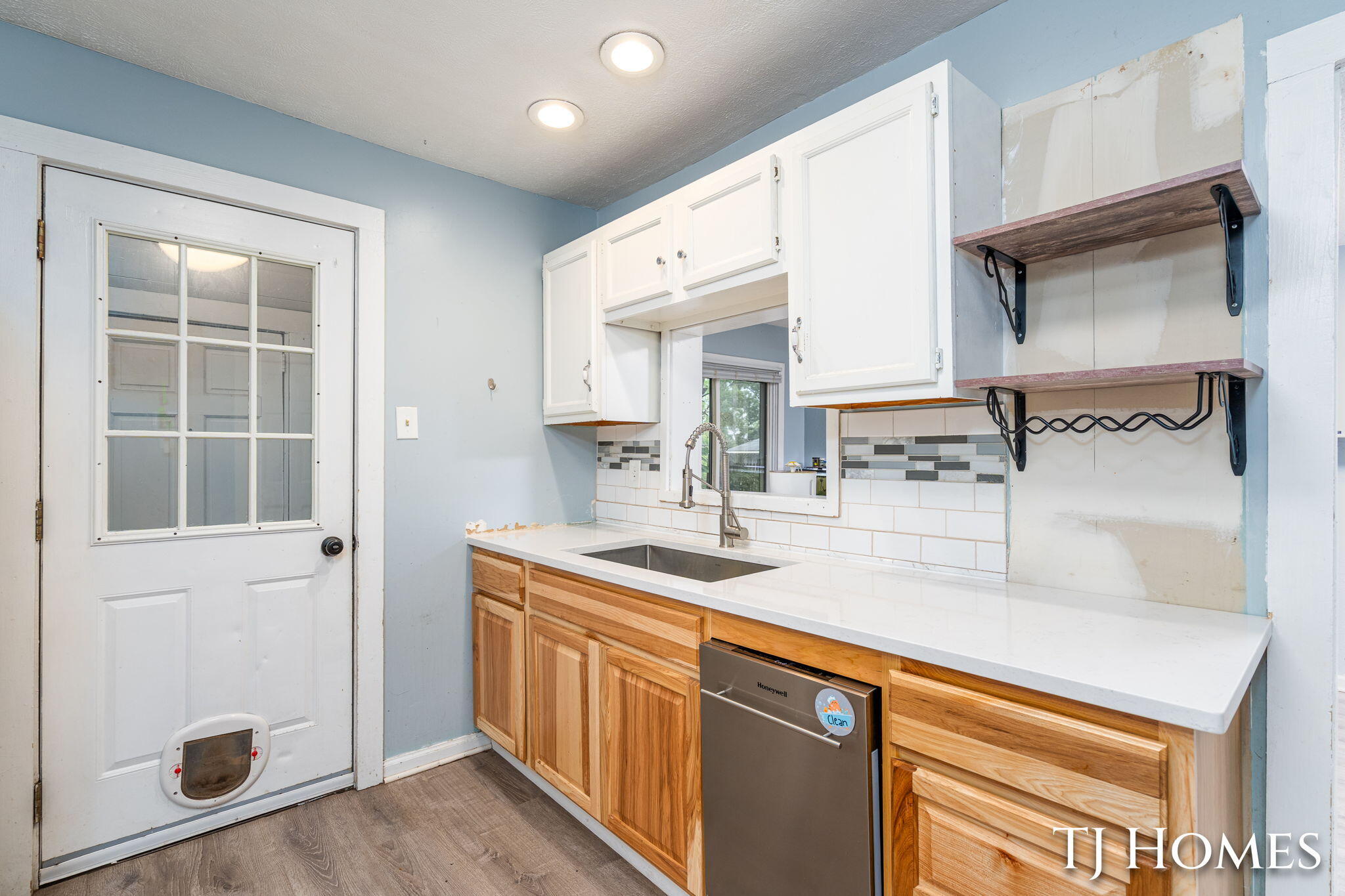 338 Hanover Street NE Grand Rapids MI 49505