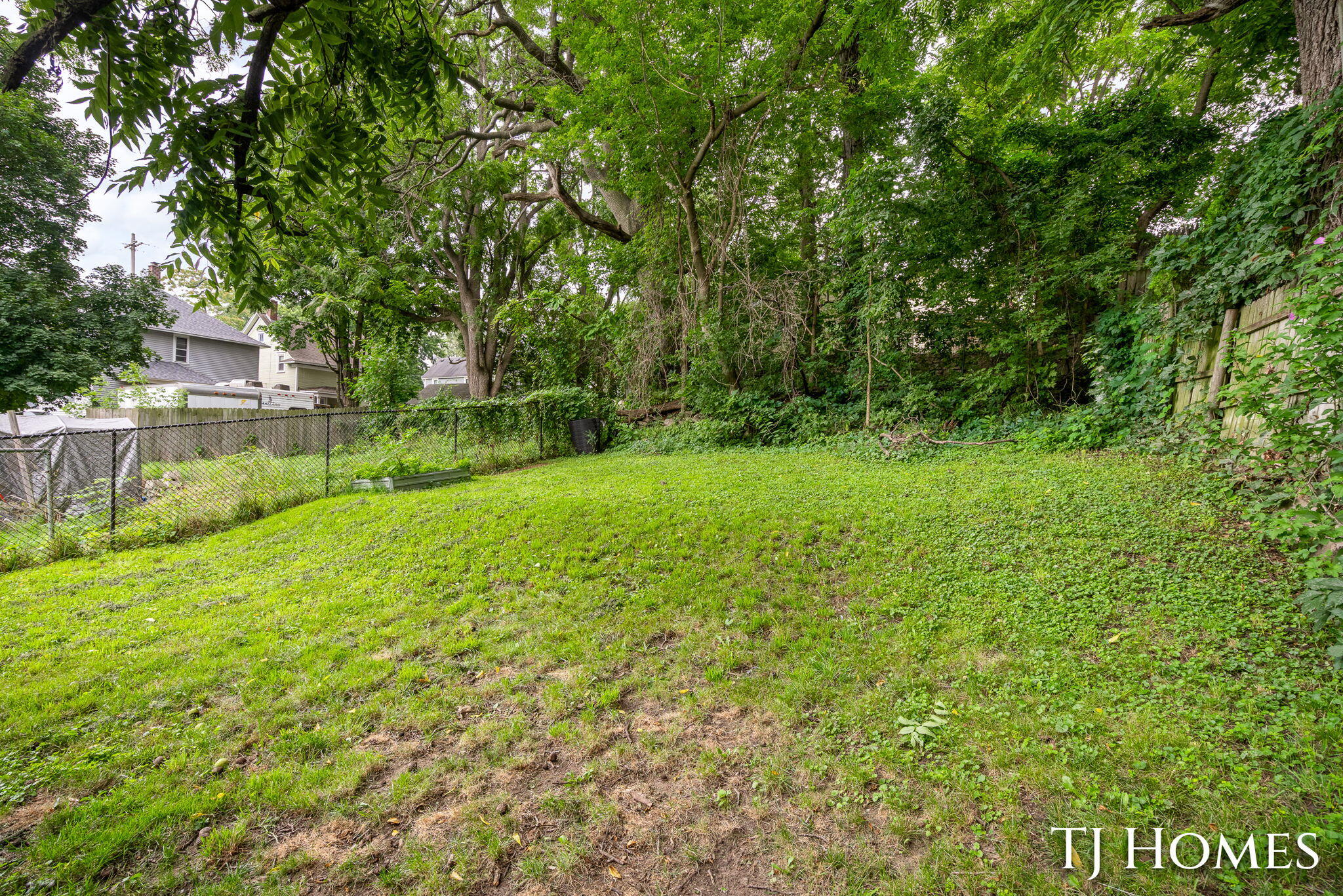 338 Hanover Street NE Grand Rapids MI 49505