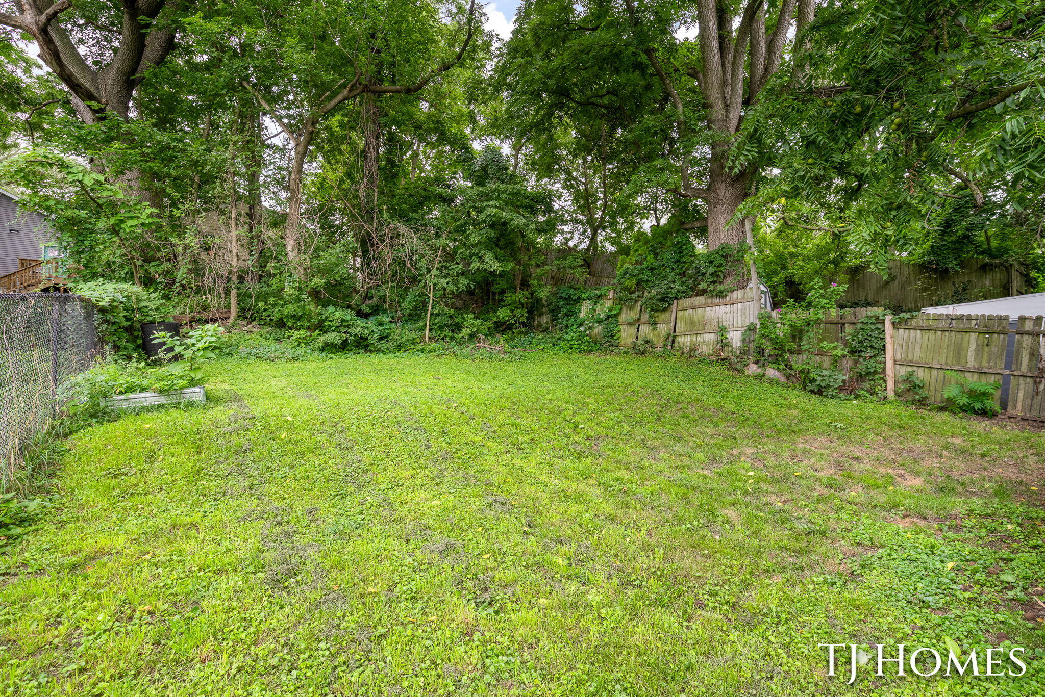 338 Hanover Street NE Grand Rapids MI 49505