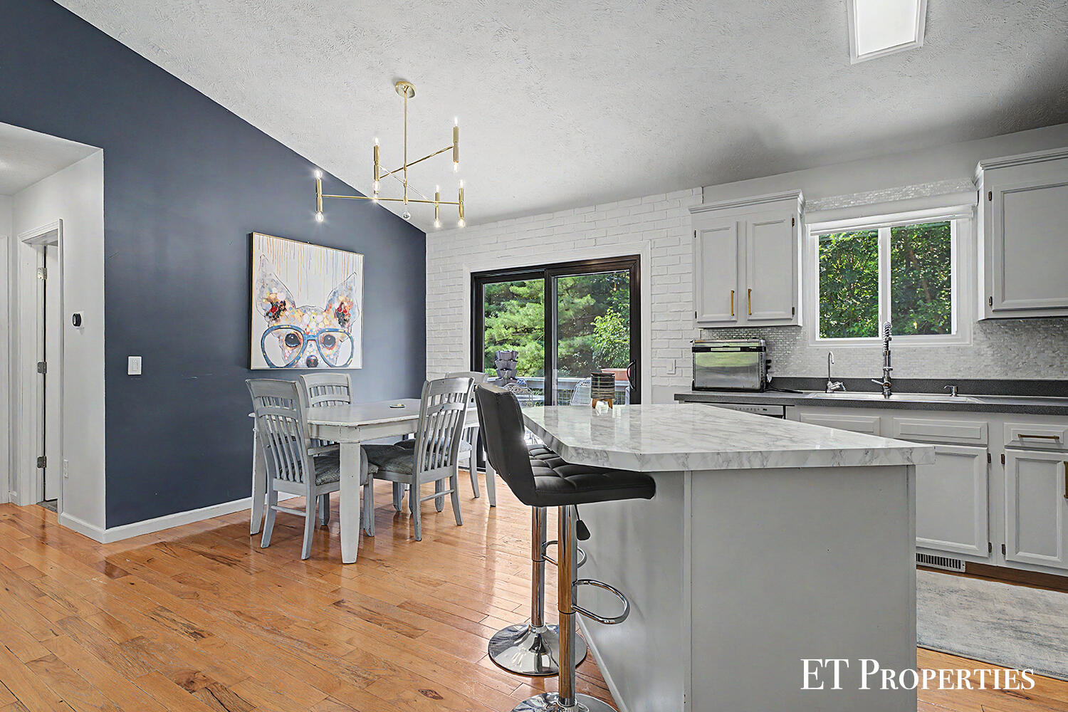 1210 Palmer Court NE Grand Rapids MI 49505