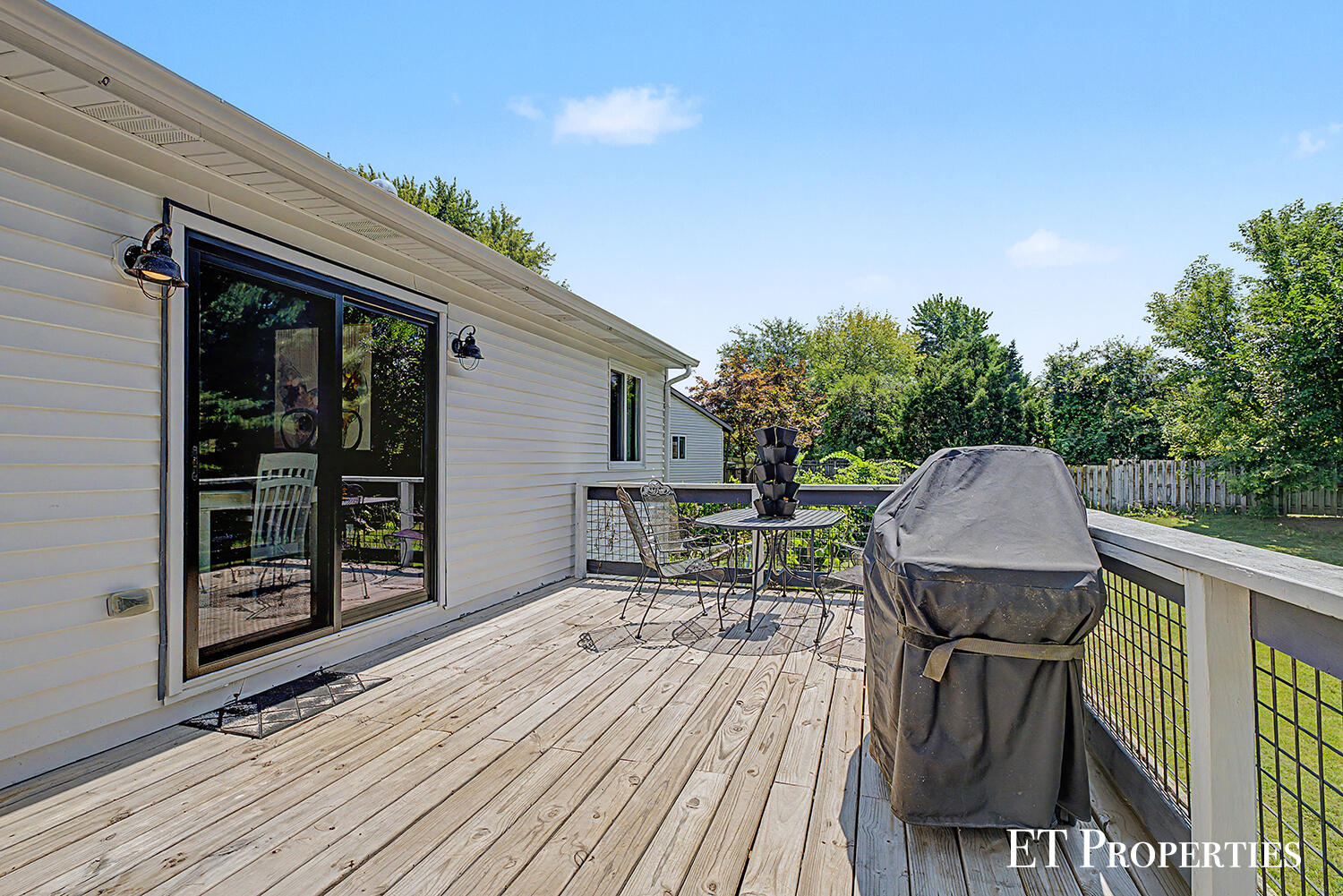 1210 Palmer Court NE Grand Rapids MI 49505