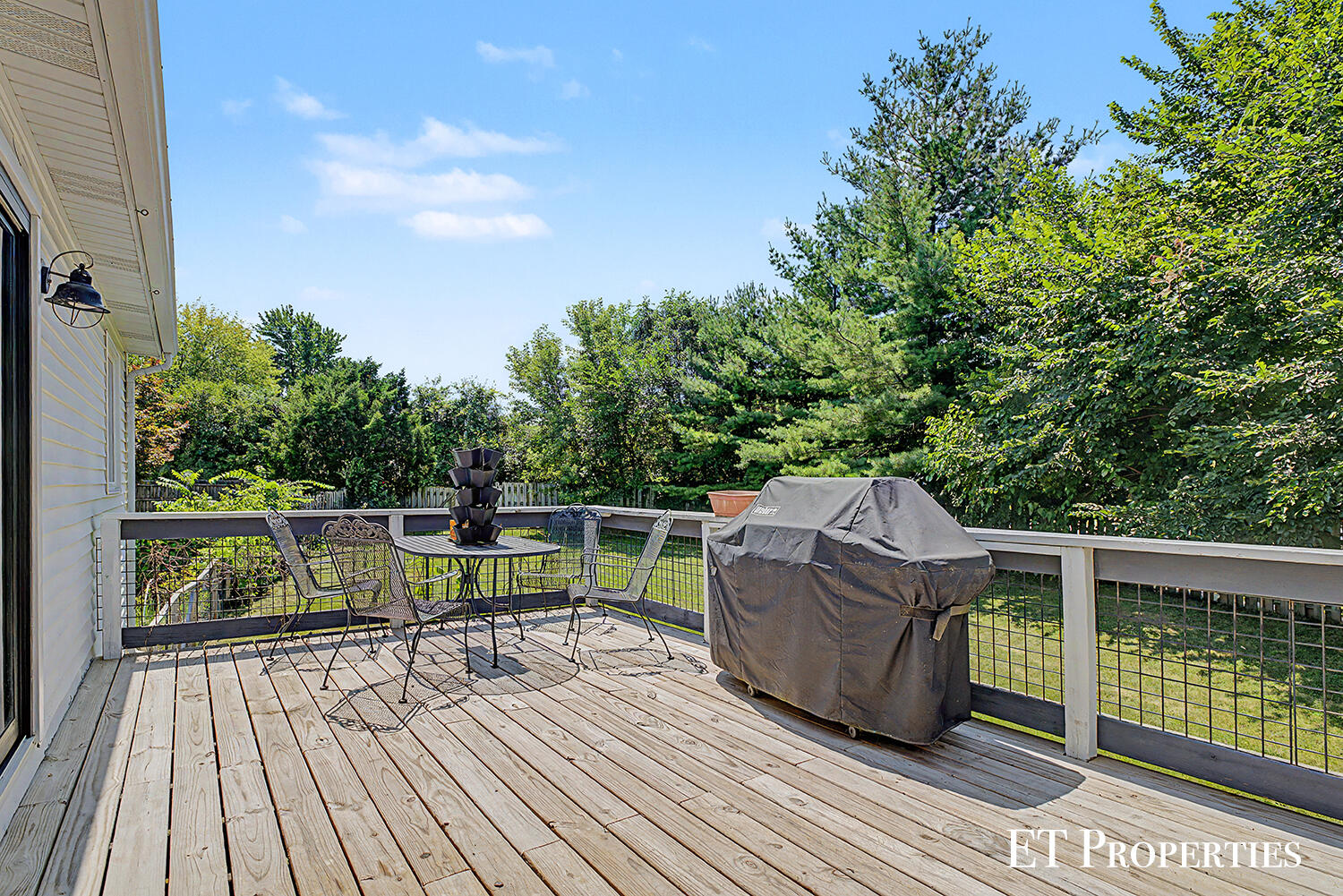 1210 Palmer Court NE Grand Rapids MI 49505