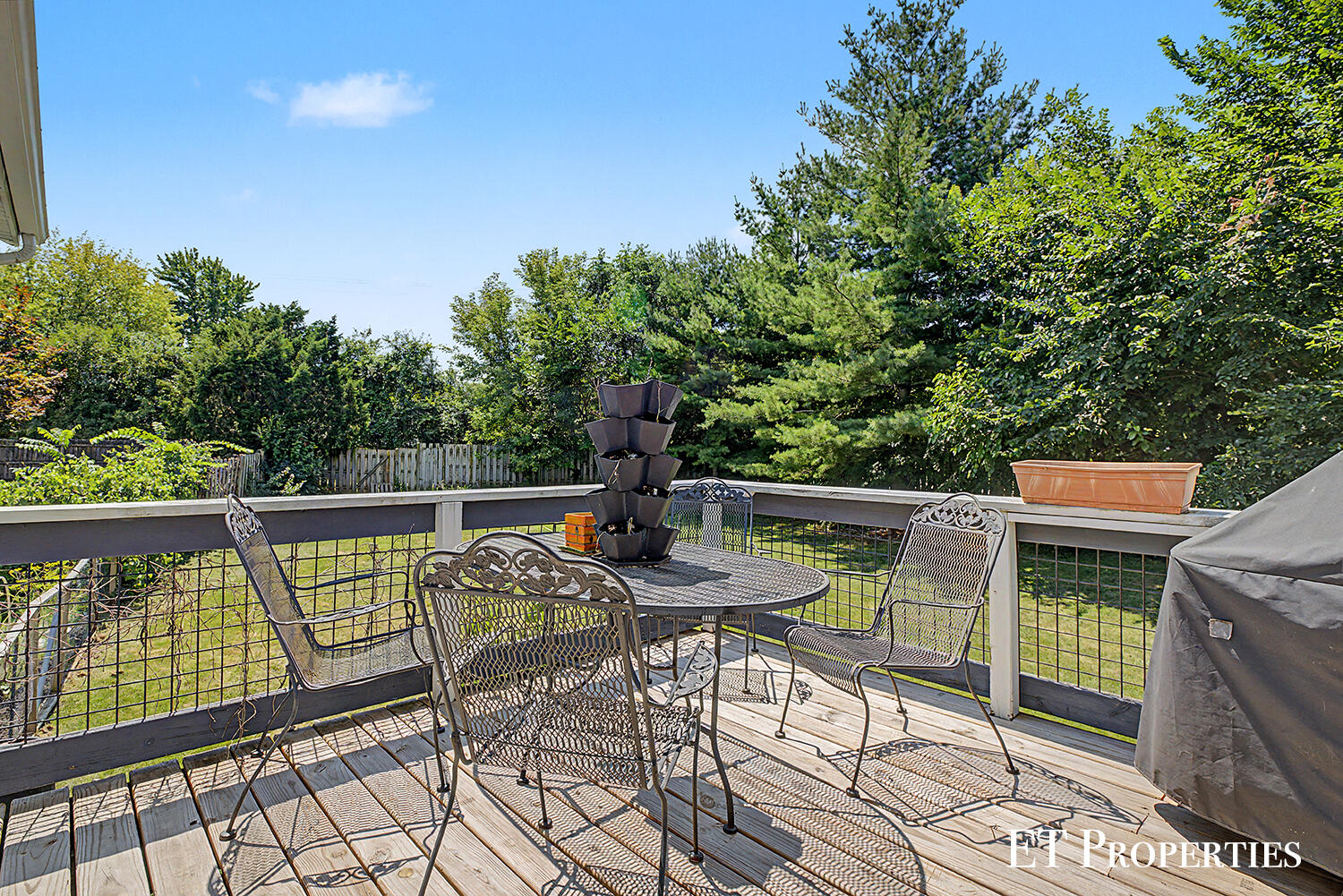 1210 Palmer Court NE Grand Rapids MI 49505