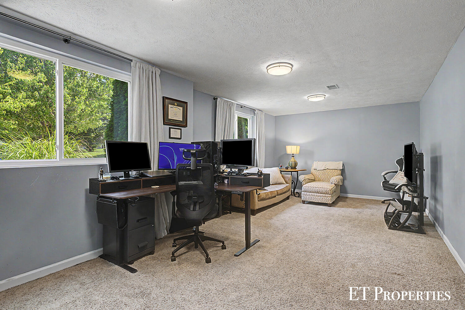 1210 Palmer Court NE Grand Rapids MI 49505