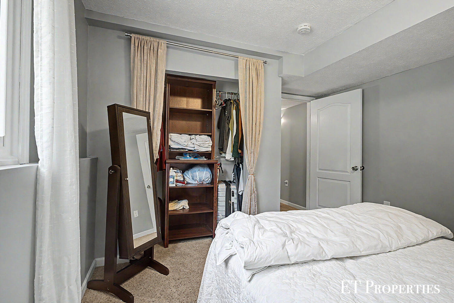 1210 Palmer Court NE Grand Rapids MI 49505
