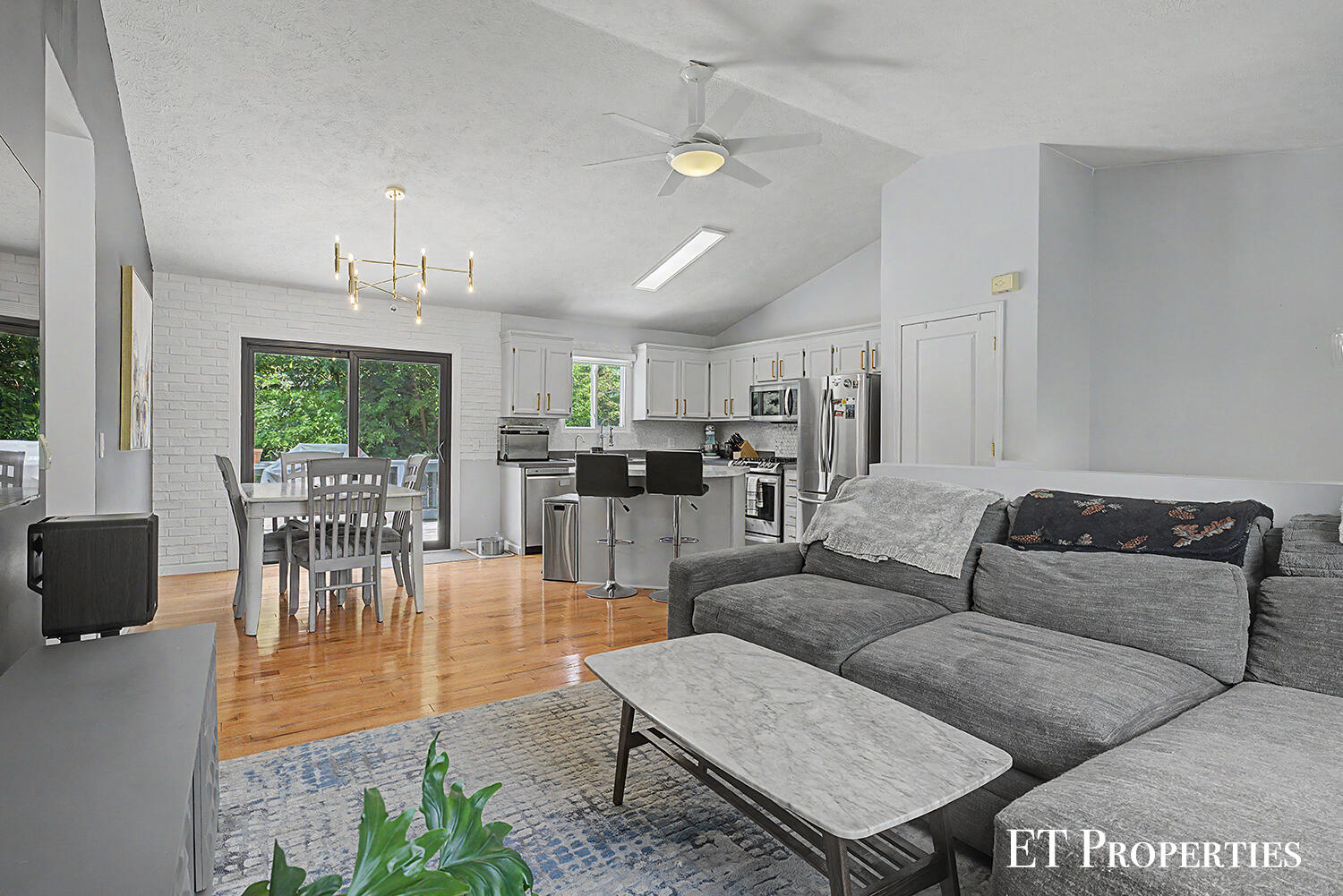 1210 Palmer Court NE Grand Rapids MI 49505