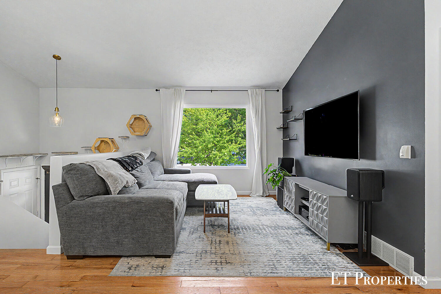 1210 Palmer Court NE Grand Rapids MI 49505