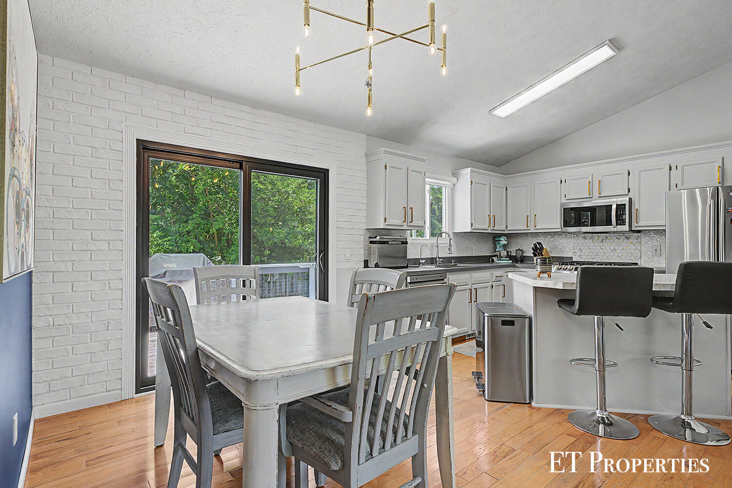 1210 Palmer Court NE Grand Rapids MI 49505