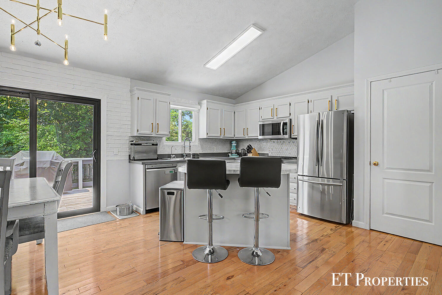1210 Palmer Court NE Grand Rapids MI 49505