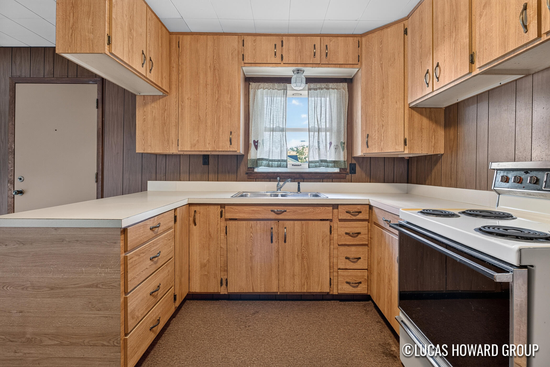 1483 Yarmouth Avenue Norton Shores MI 49444
