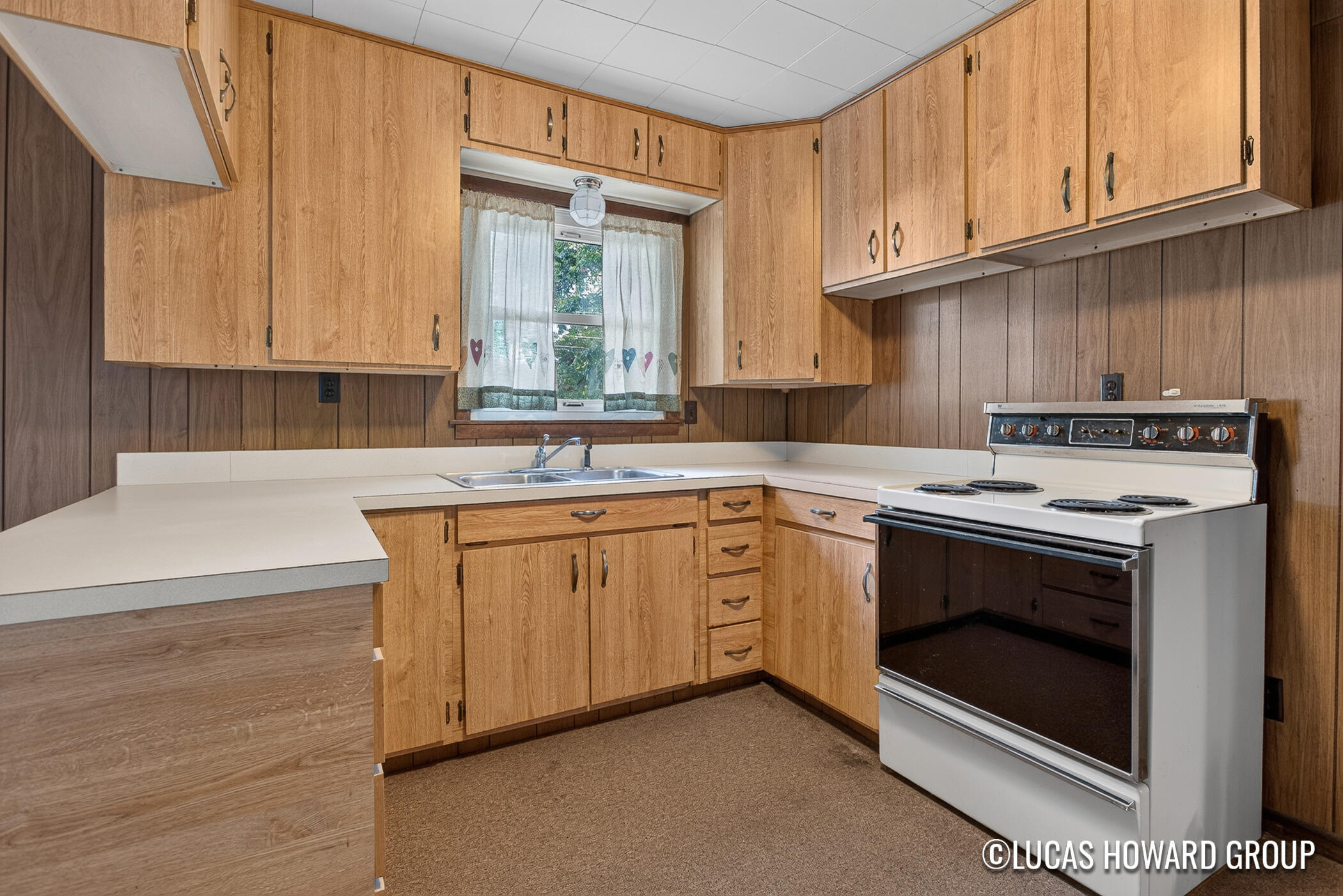 1483 Yarmouth Avenue Norton Shores MI 49444