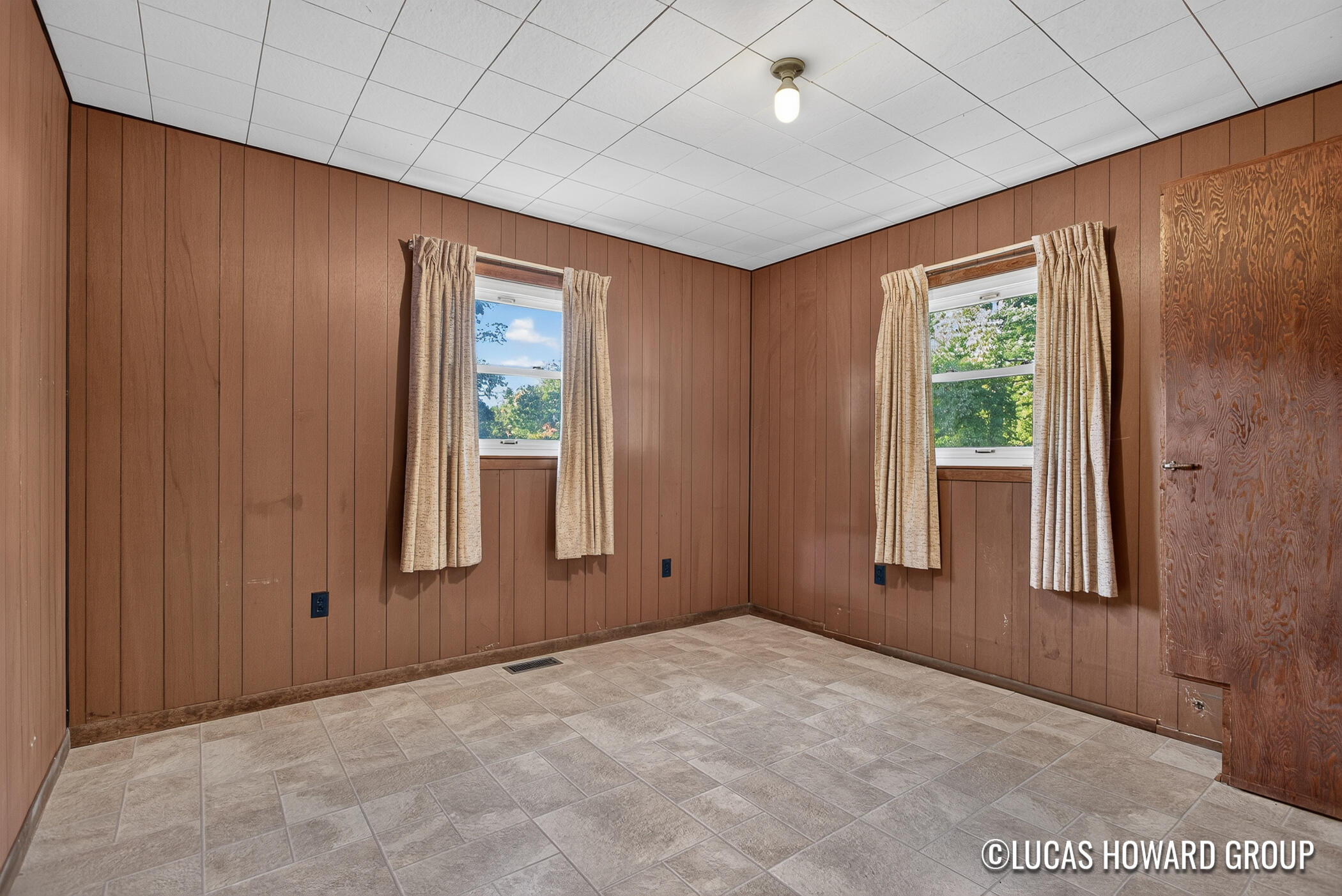 1483 Yarmouth Avenue Norton Shores MI 49444