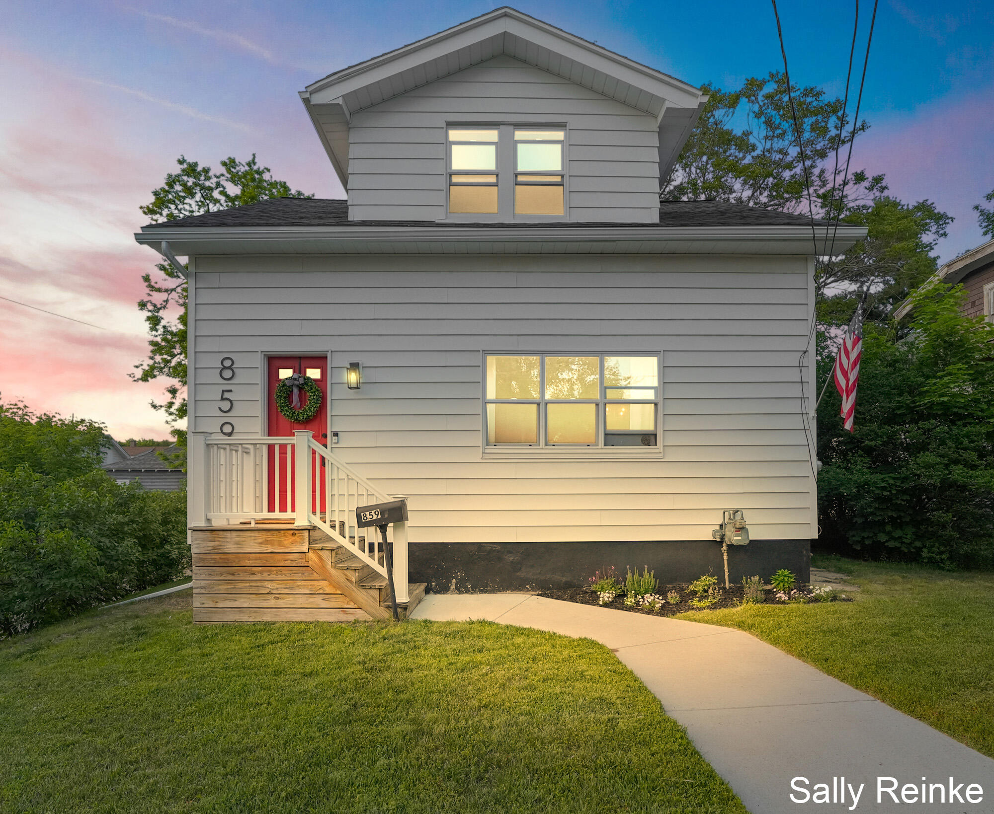 859 Flat Street NE Grand Rapids MI 49503