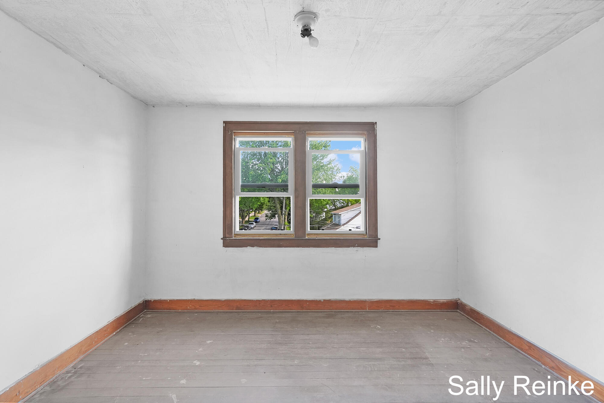 859 Flat Street NE Grand Rapids MI 49503