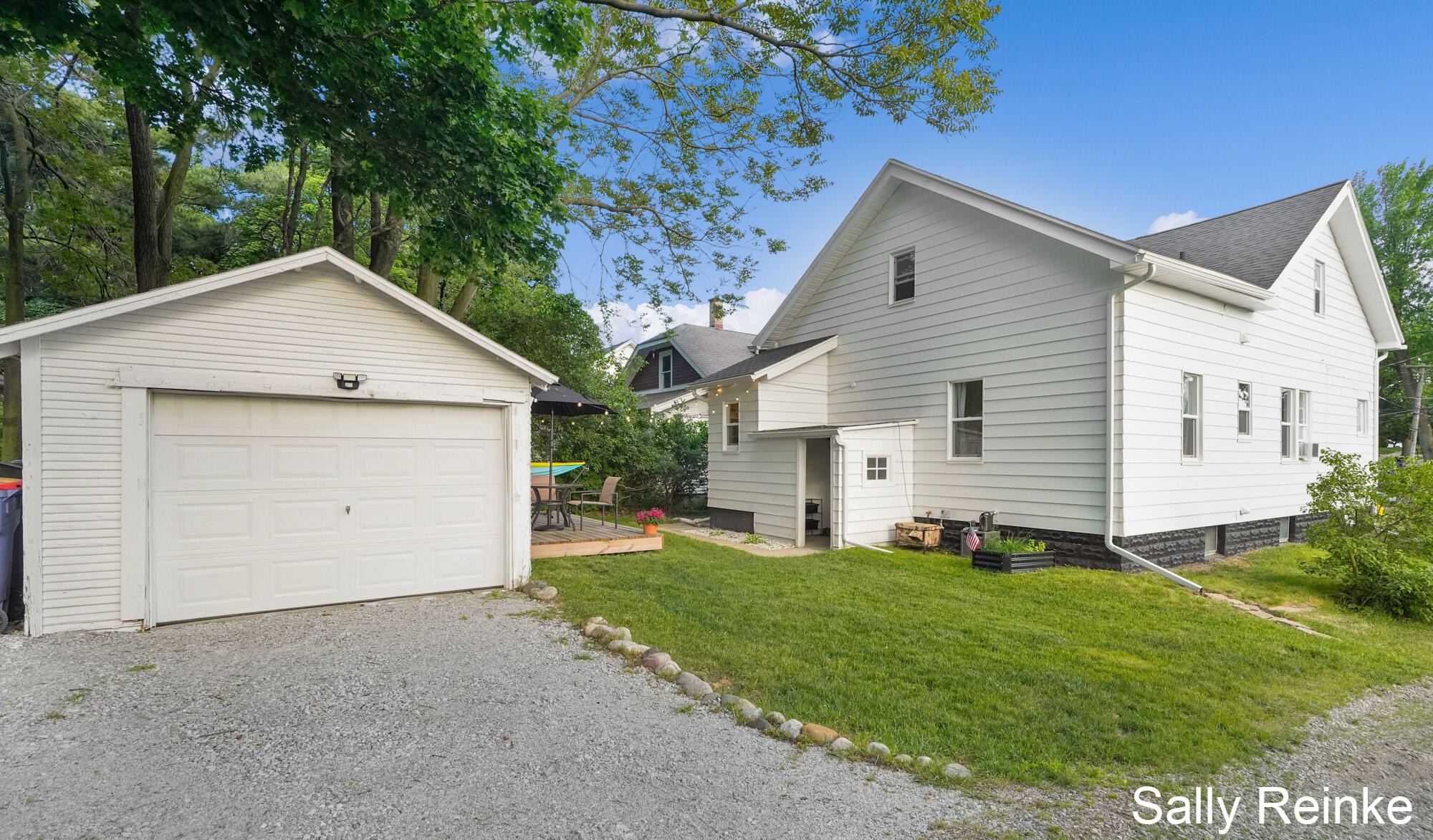 859 Flat Street NE Grand Rapids MI 49503