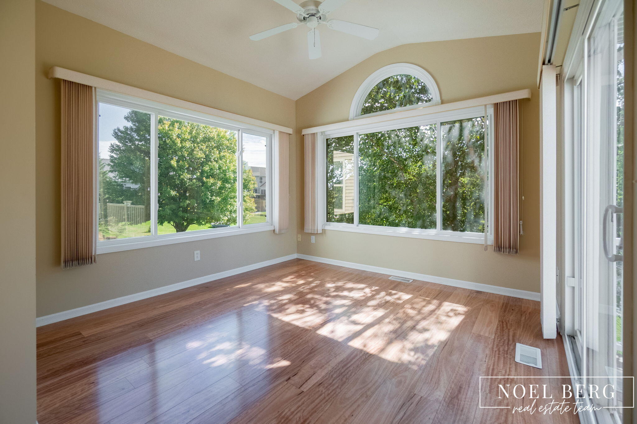 15 W Watershore Drive Muskegon MI 49444