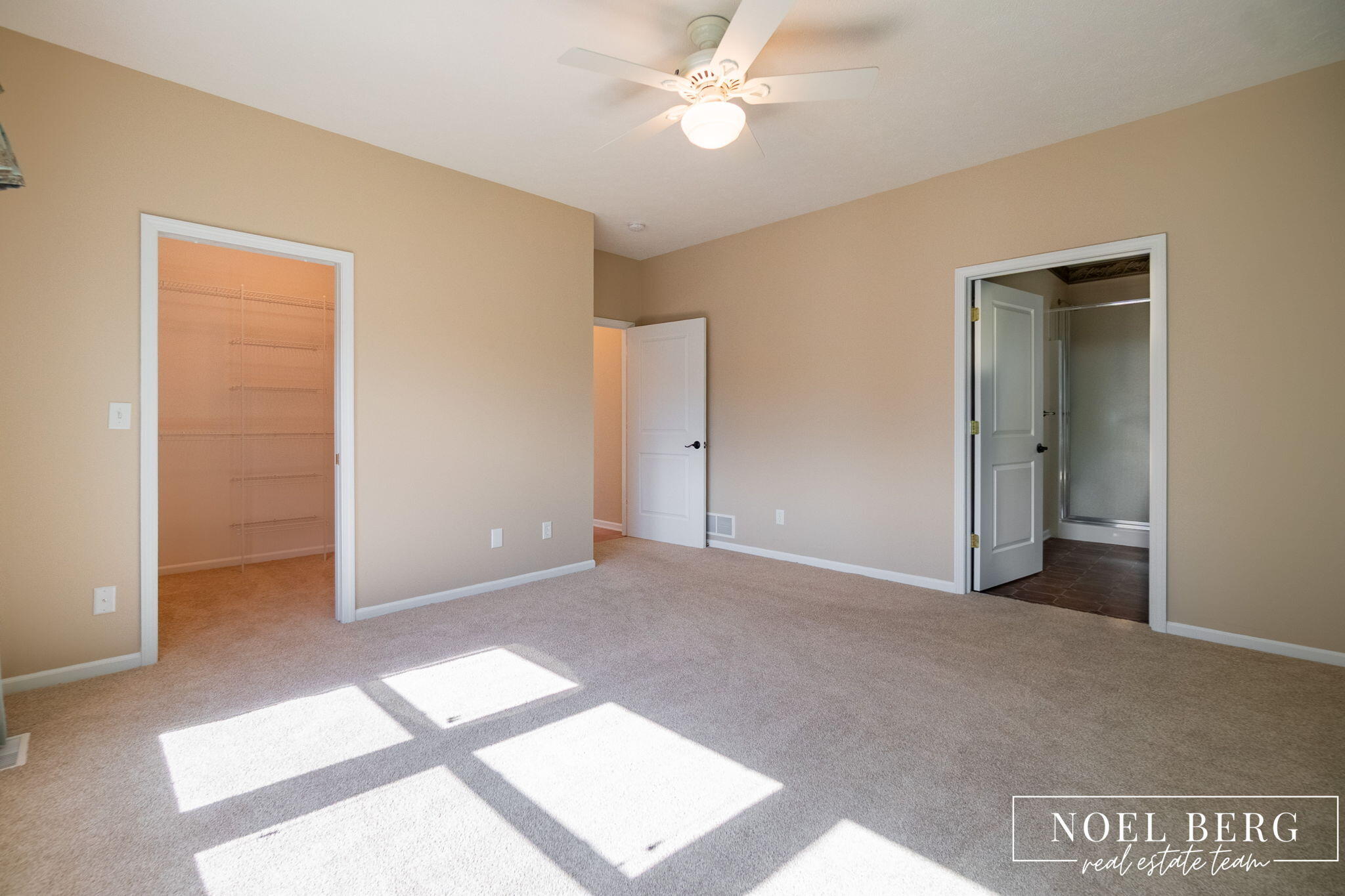15 W Watershore Drive Muskegon MI 49444