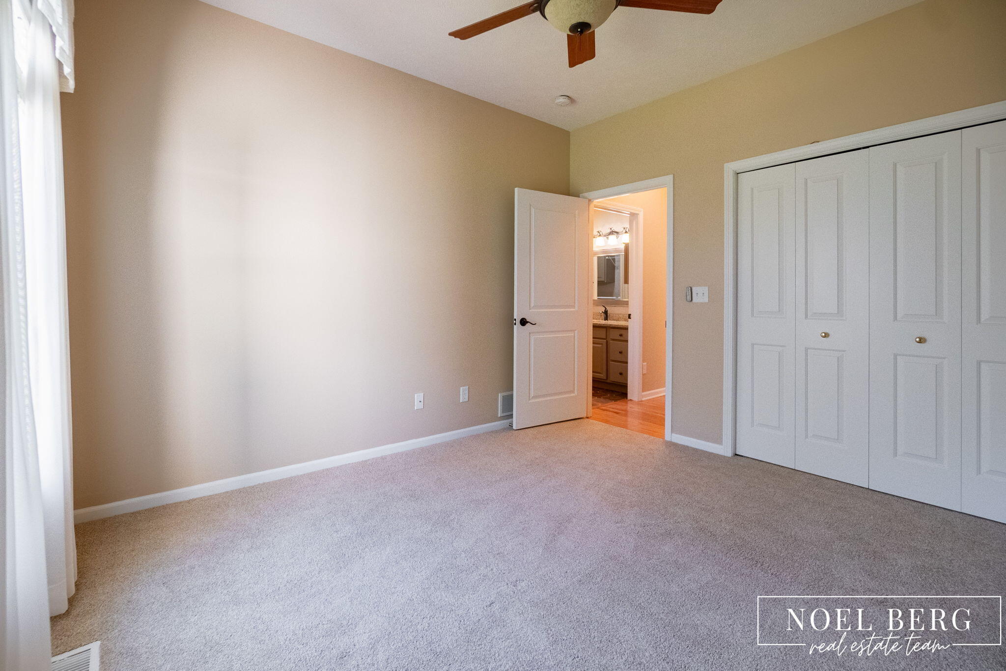 15 W Watershore Drive Muskegon MI 49444