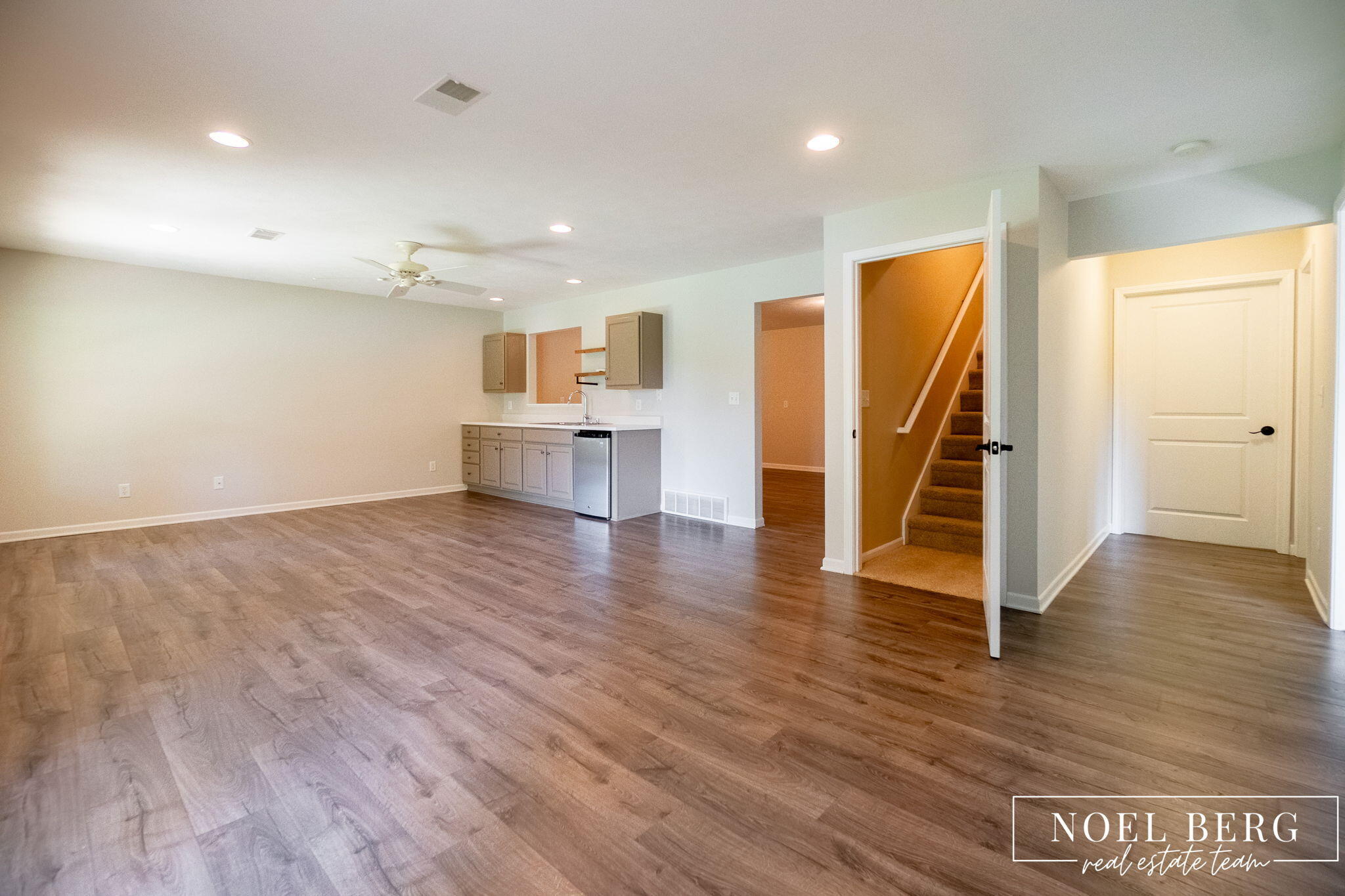 15 W Watershore Drive Muskegon MI 49444