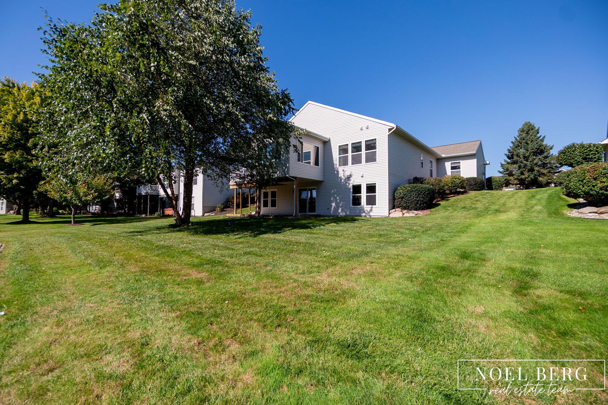 15 W Watershore Drive Muskegon MI 49444