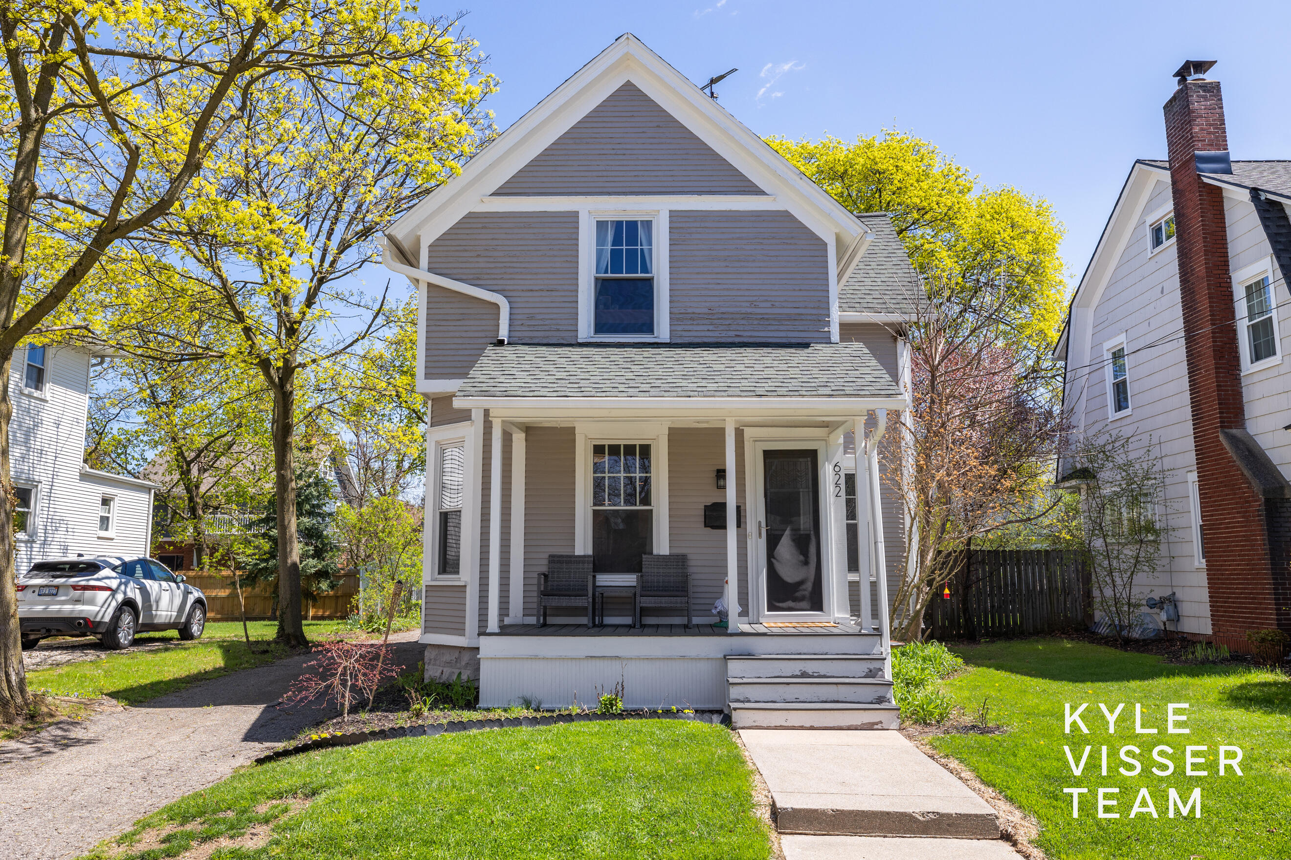 622 Gladstone Drive SE East Grand Rapids MI 49506