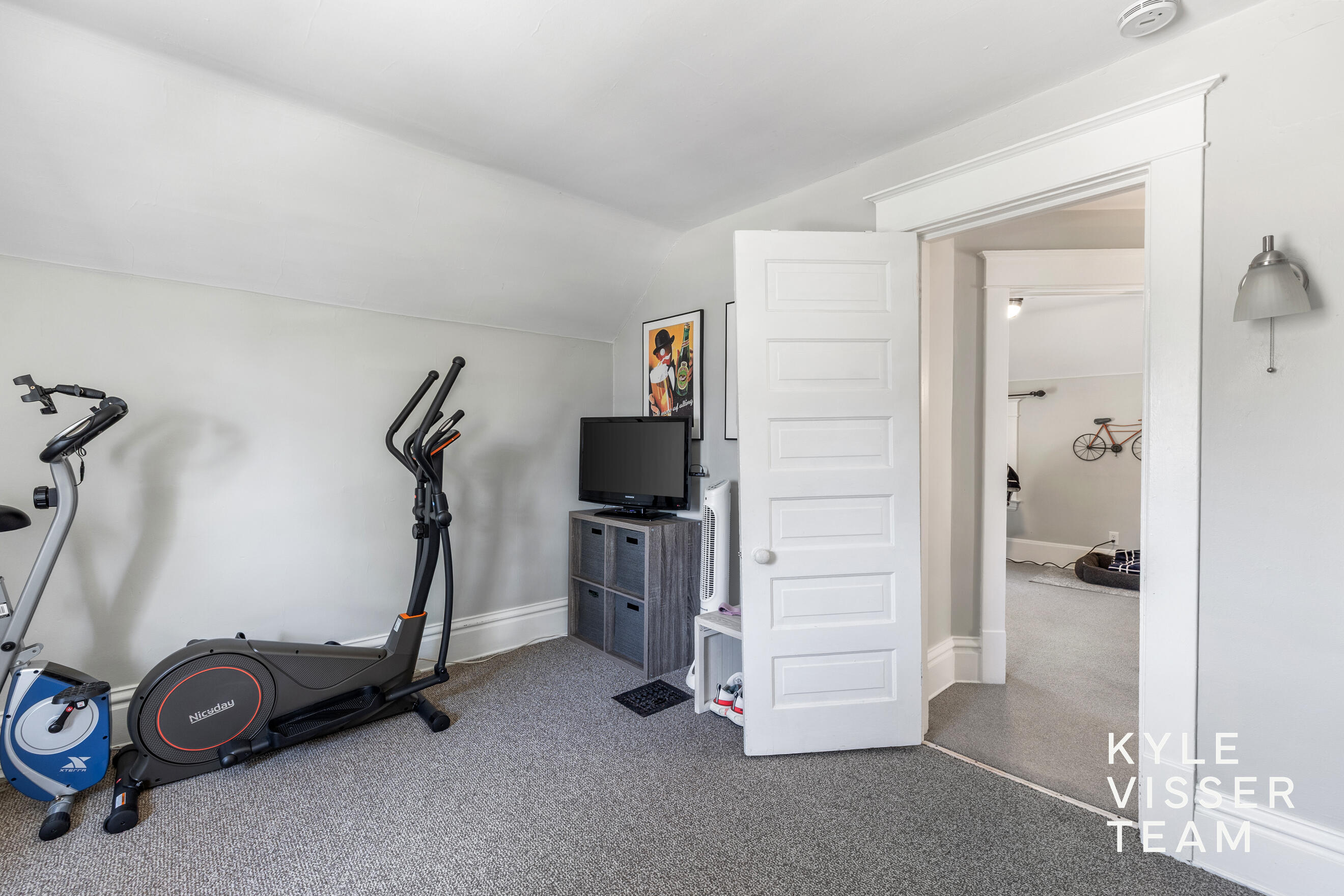 622 Gladstone Drive SE East Grand Rapids MI 49506