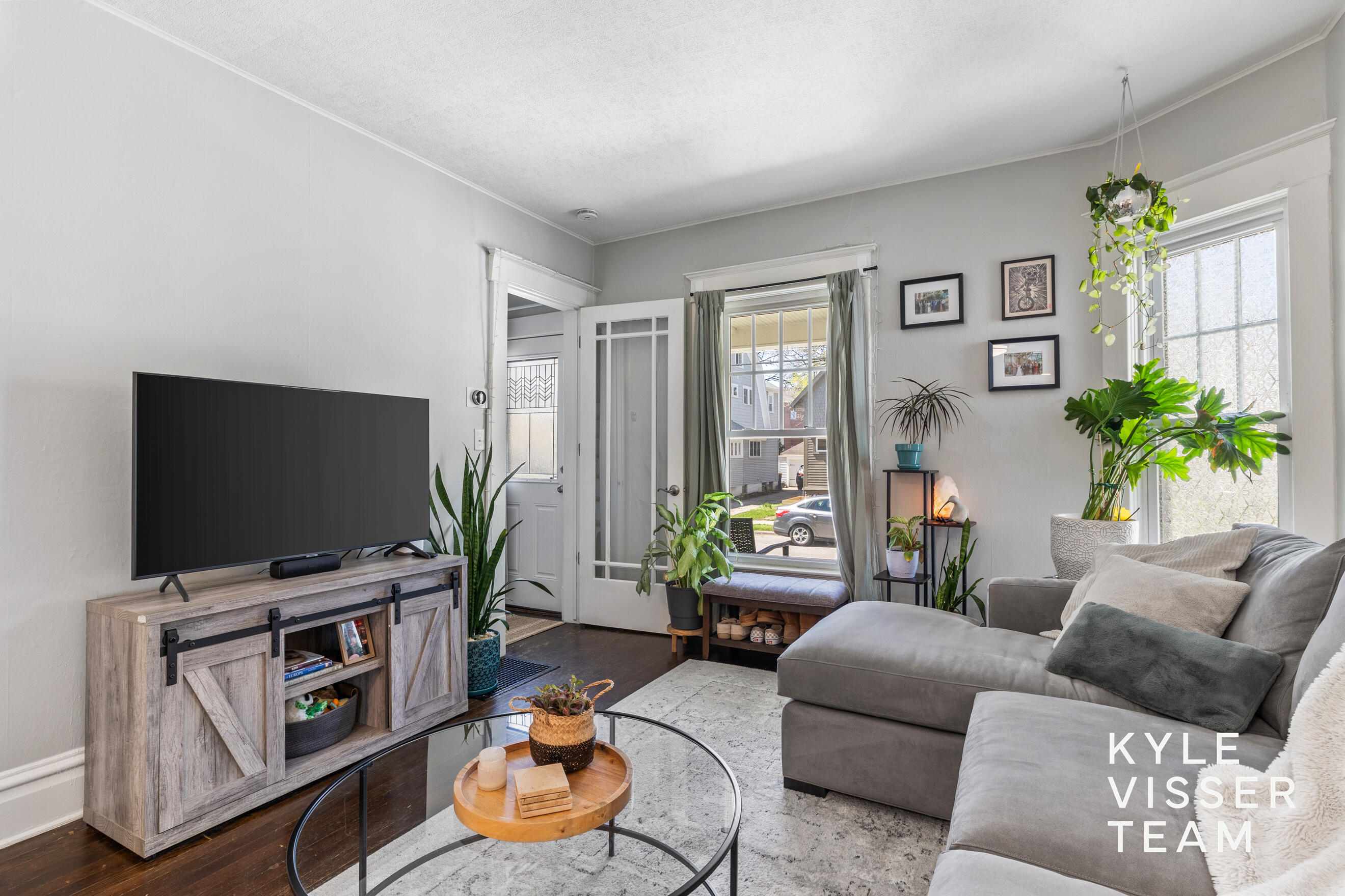 622 Gladstone Drive SE East Grand Rapids MI 49506