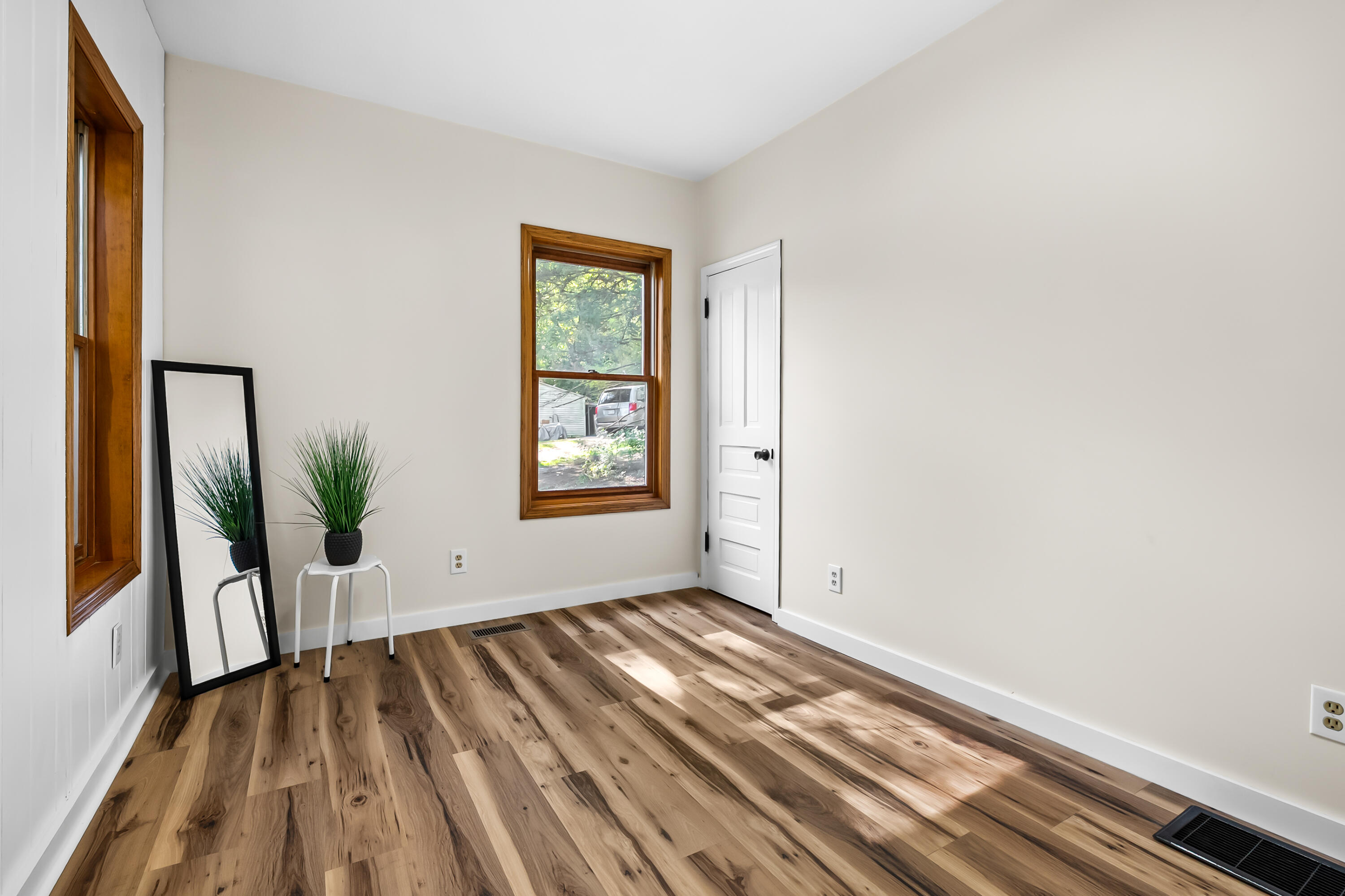 166 N West Street Coloma MI 49038