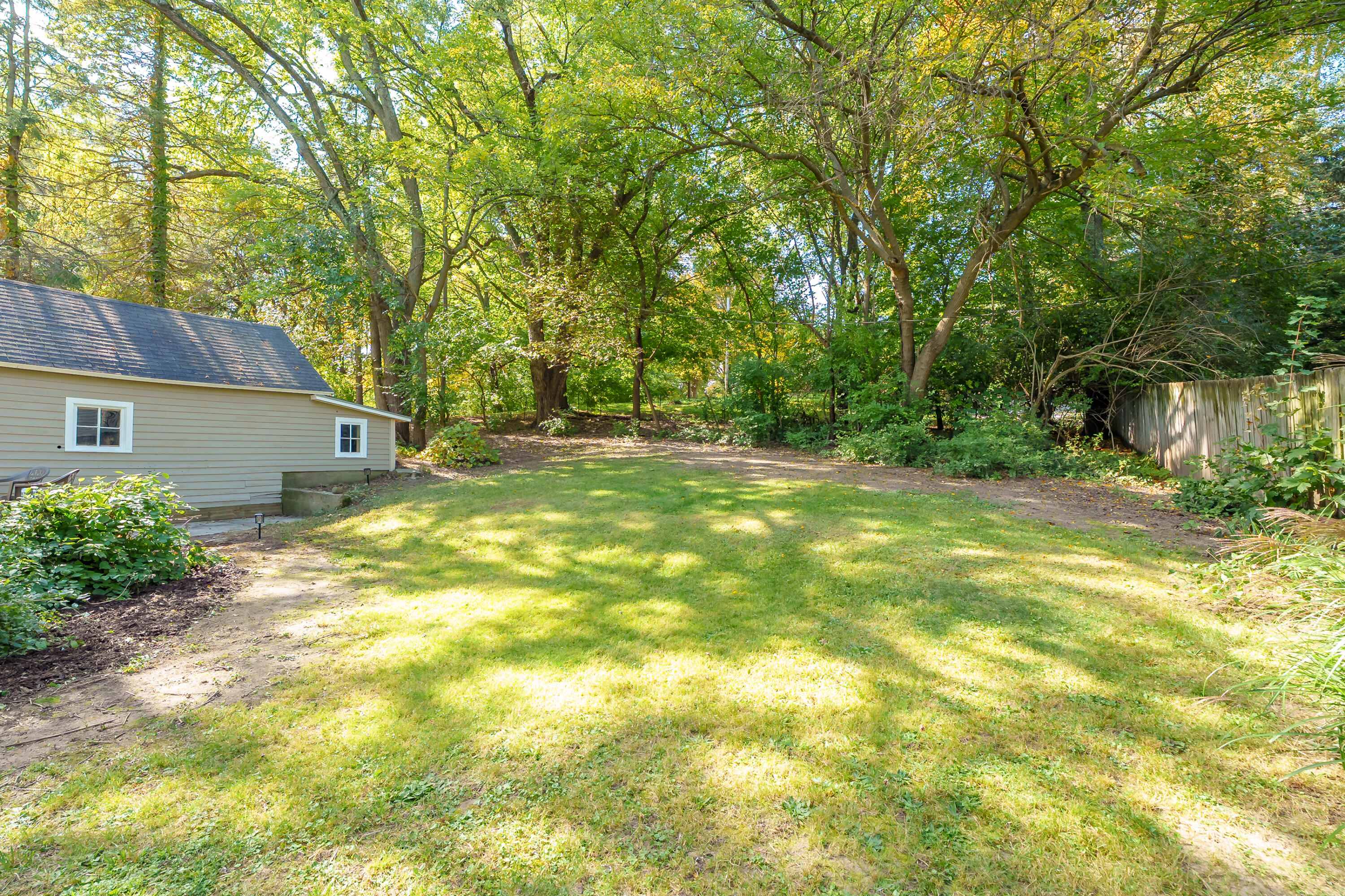 166 N West Street Coloma MI 49038